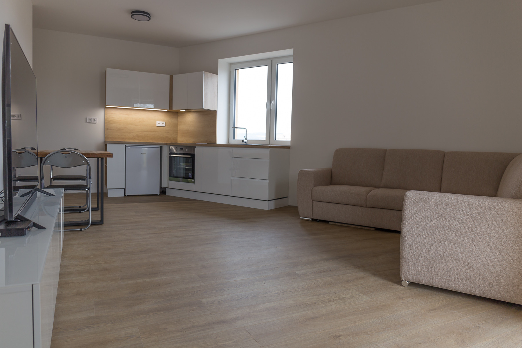 PRENÁJOM- NOVOSTAVBA! 3-izbový byt (75 m2) sídl. Tarča SNV