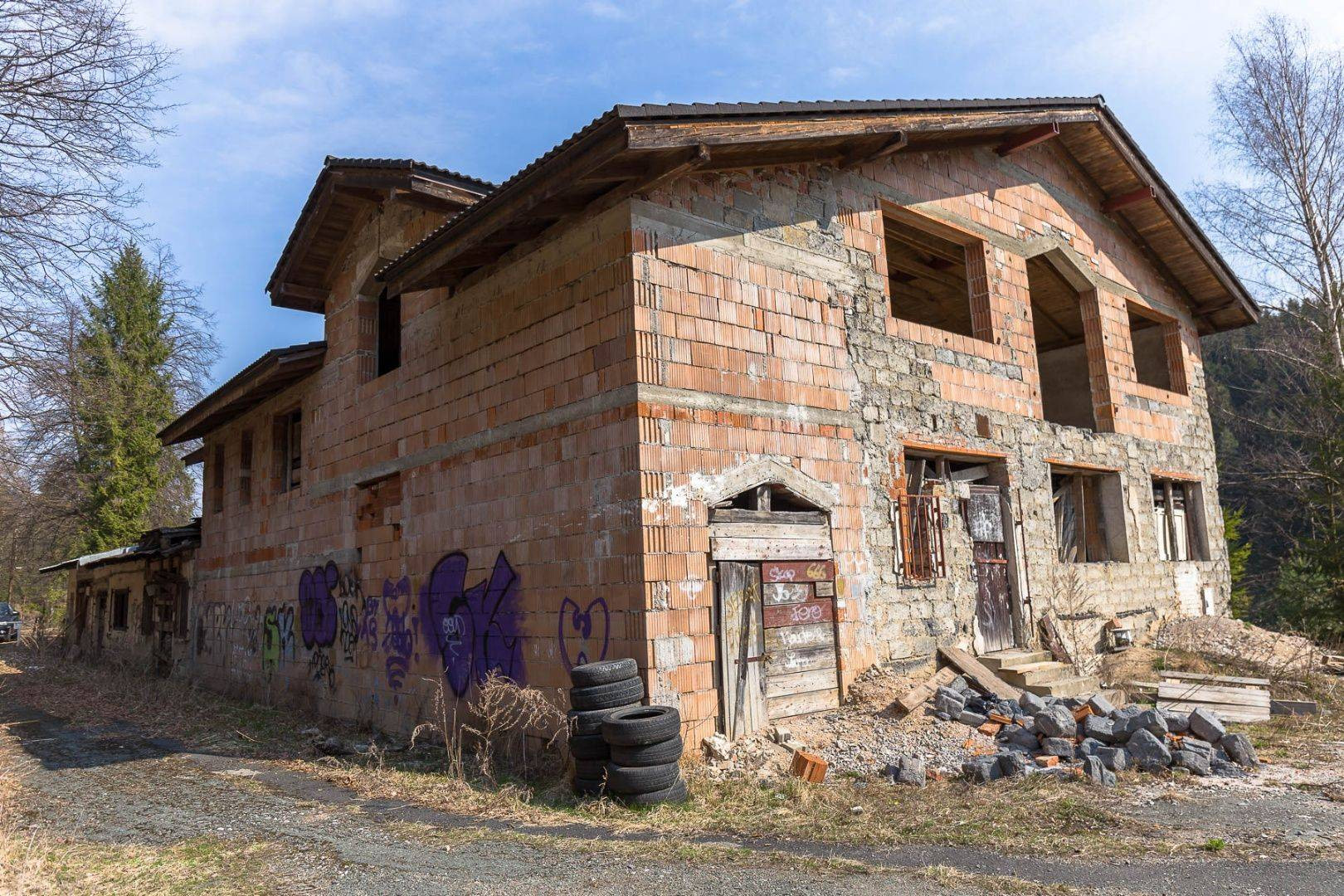 Polyfunkčný objekt, Novoveská Huta