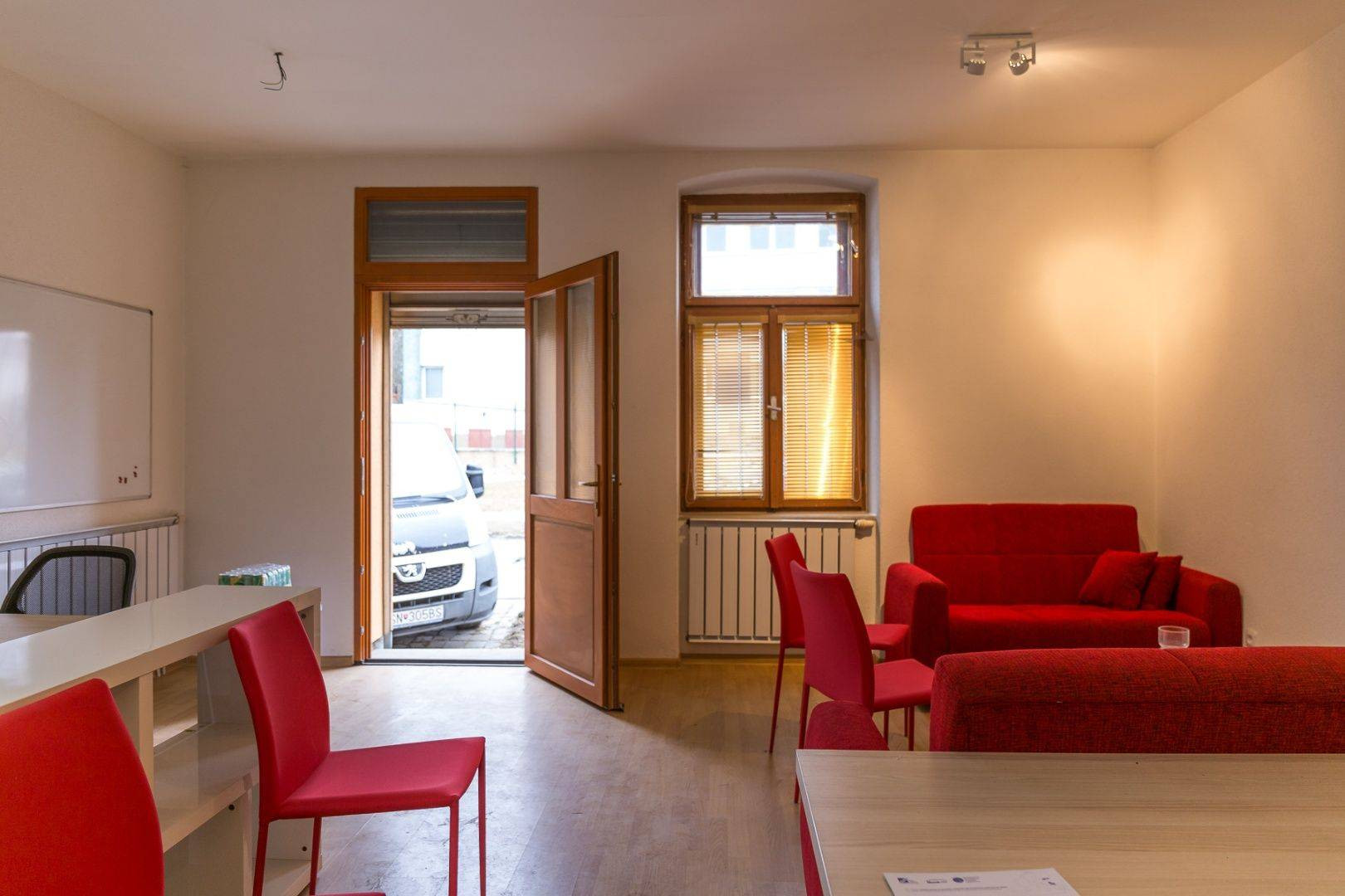 Atraktívny priestor (70 m2) centrum Sp. Nová Ves