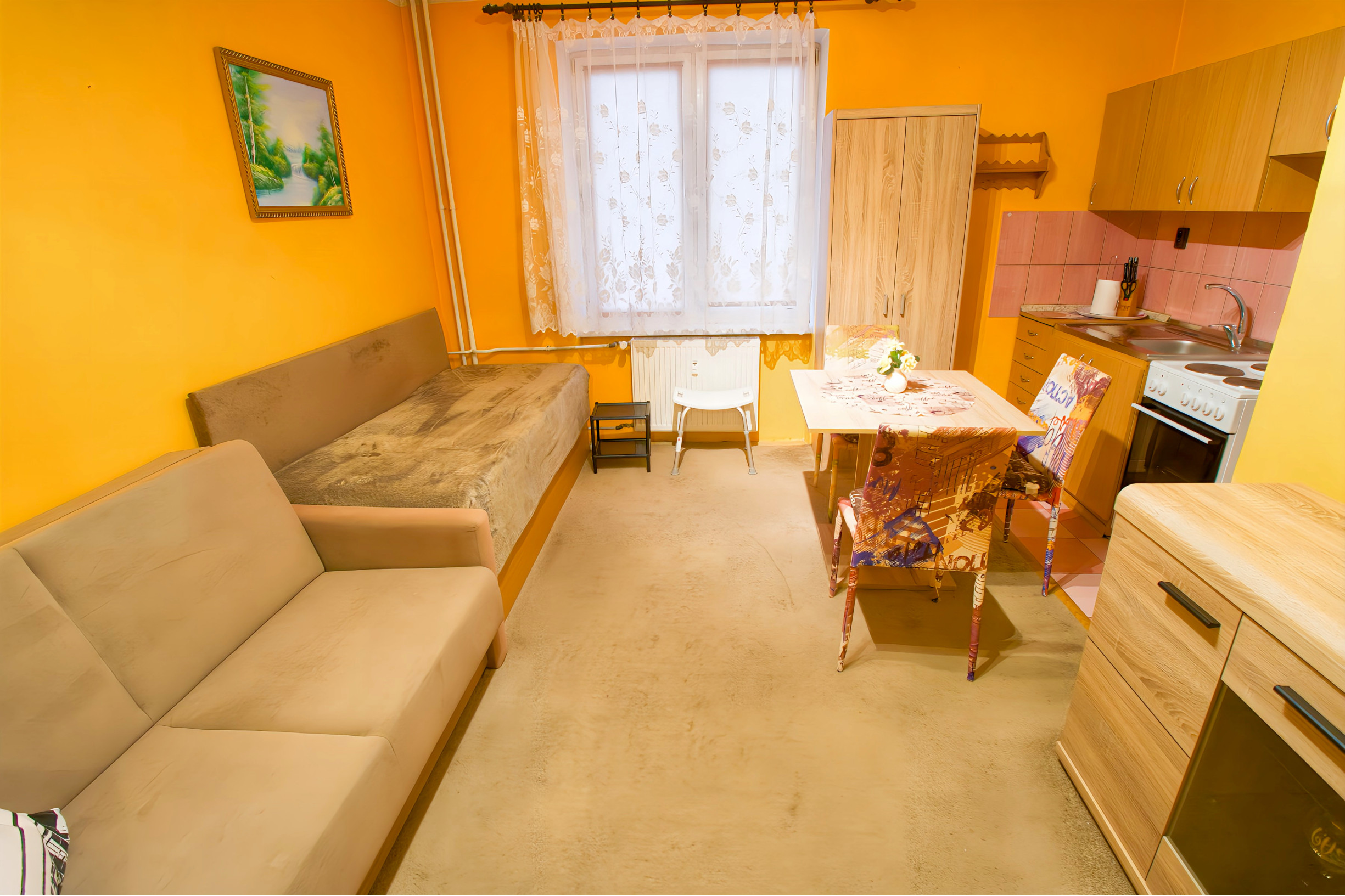 REZERVOVANÁ ! Garzónka (26 m2) centrum Spišská Nová Ves