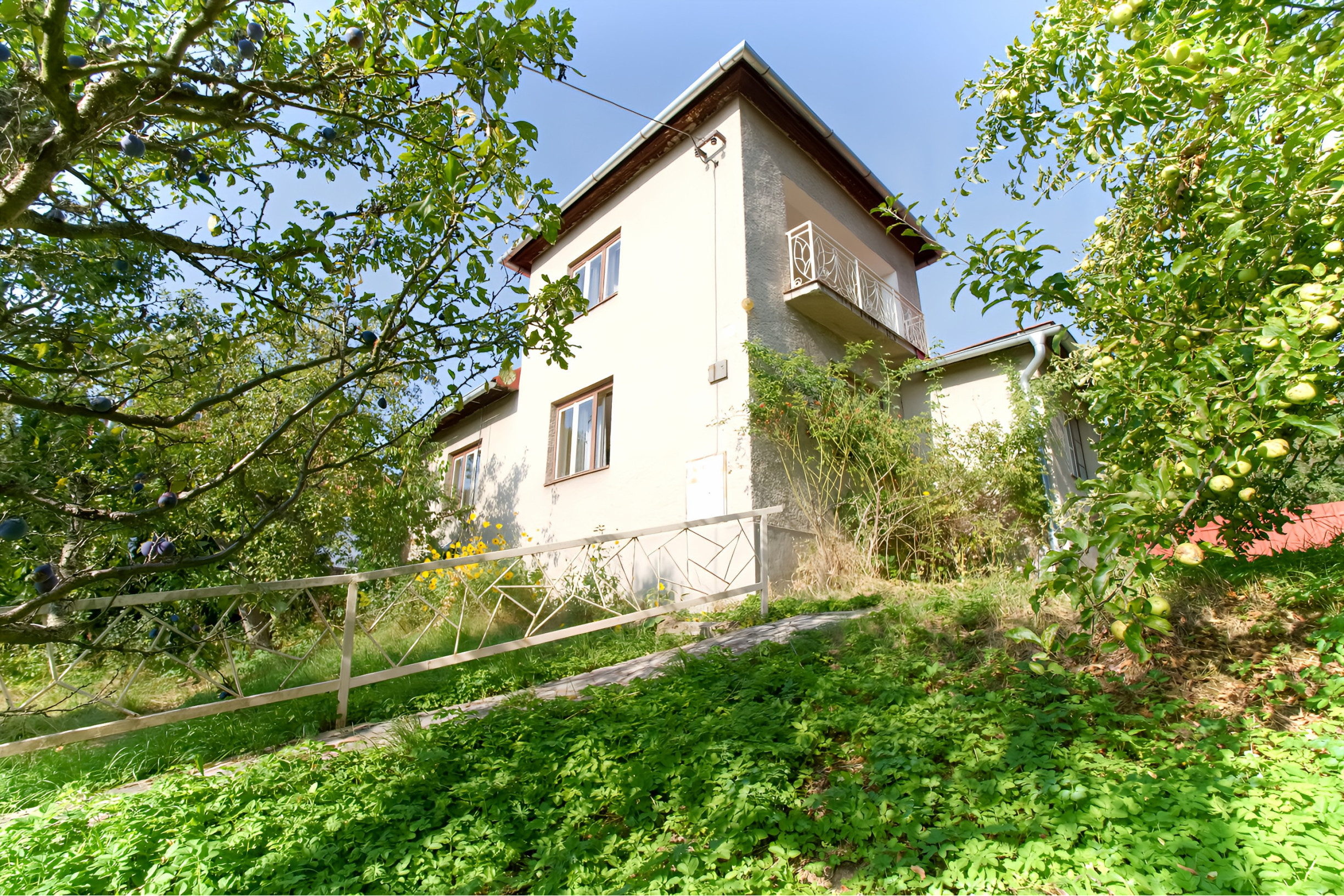 REZERVOVANÉ! Rodinný dom Za sédriou Levoča