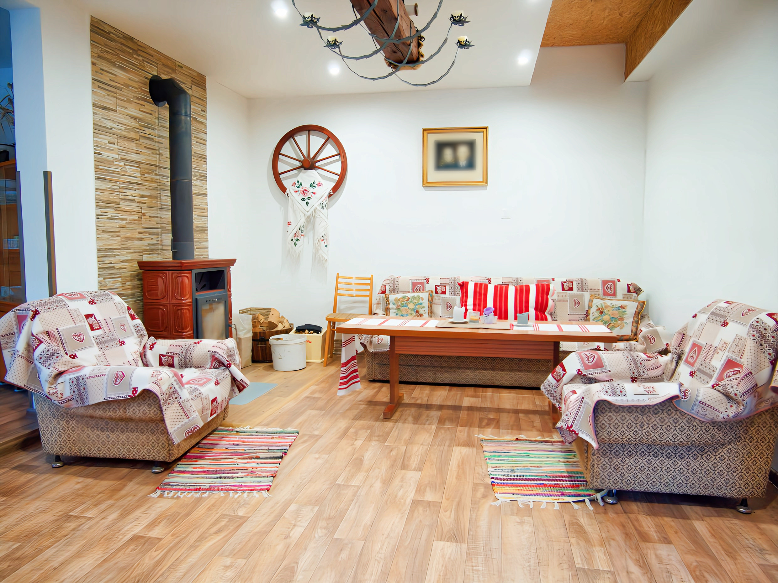 Chalupa s výhľadom na Levočské vrchy