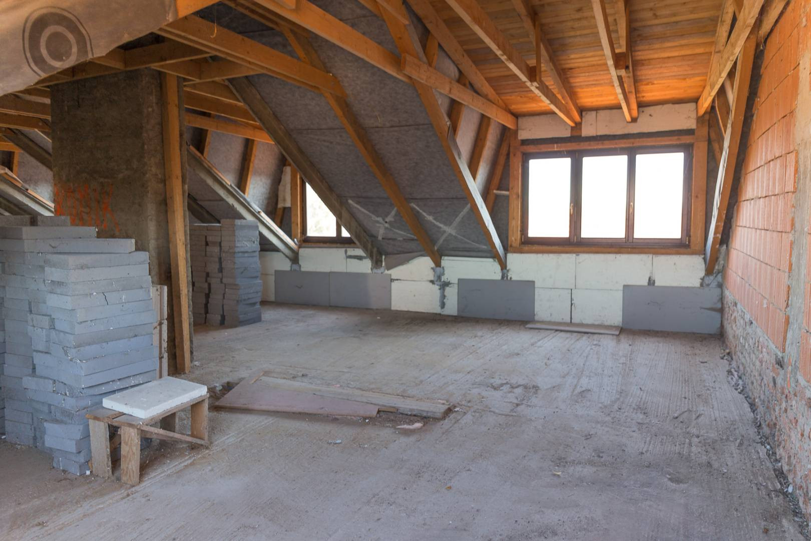 Rozostavaný 3+1 (107 m2) centrum Spišská Nová Ves