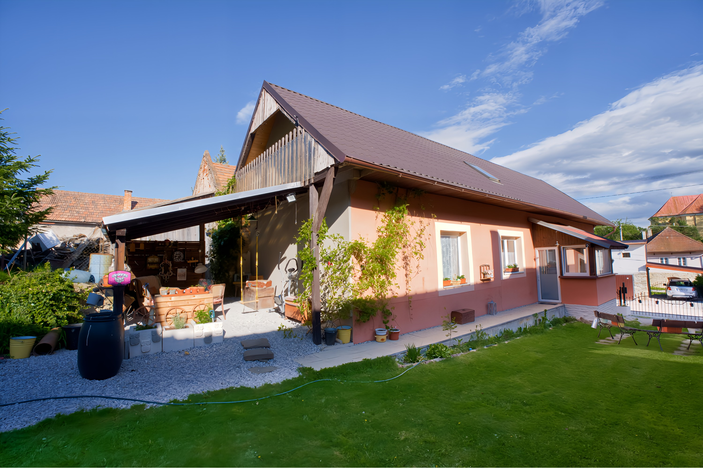 Atraktívny vidiecky rodinný dom Vydrník pod lesom