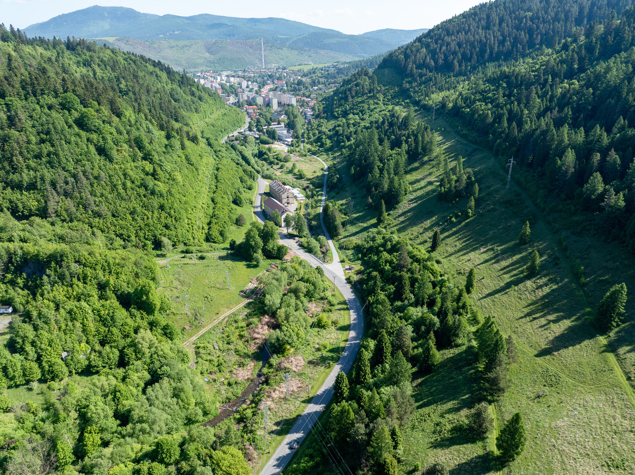 Veľký pozemok 3926 m2 v Krompachy -  Banícka štvrť