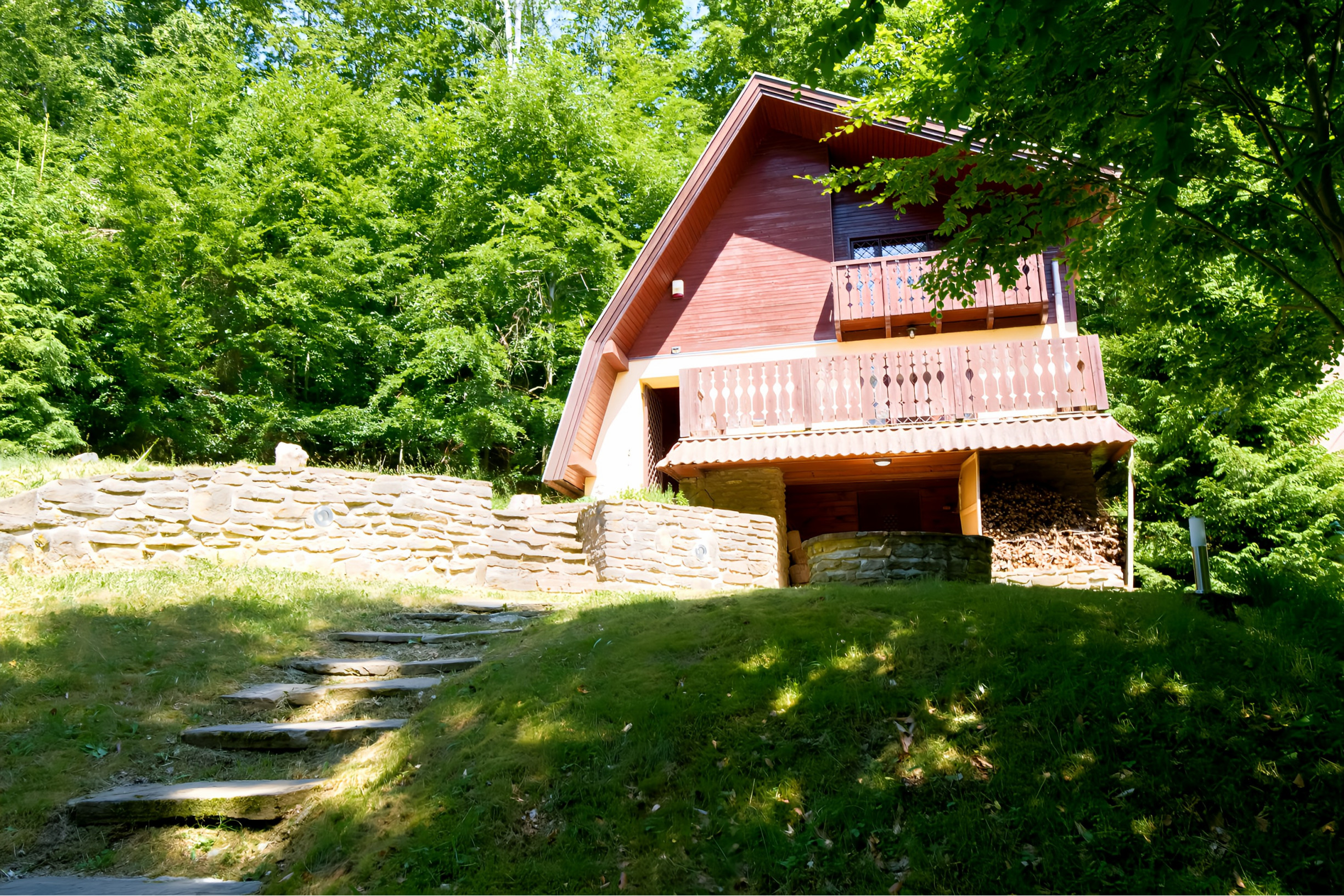 REZERVOVANÉ! Celoročne využiteľná chata Ráztoky Hnilčík pri Slovenskom raji