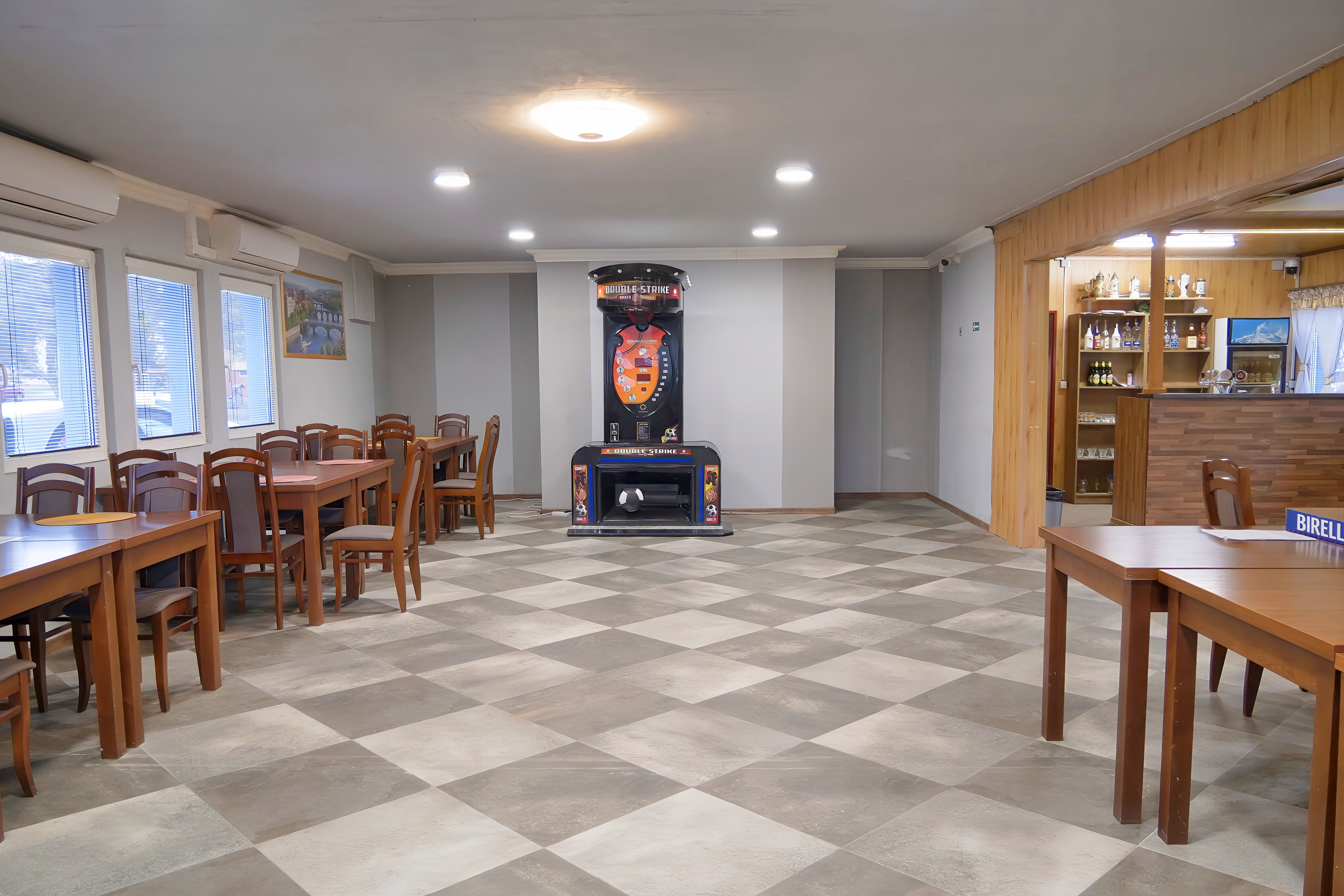 Budova gastro prevádzky pizzerie sídl. Západ Levoča