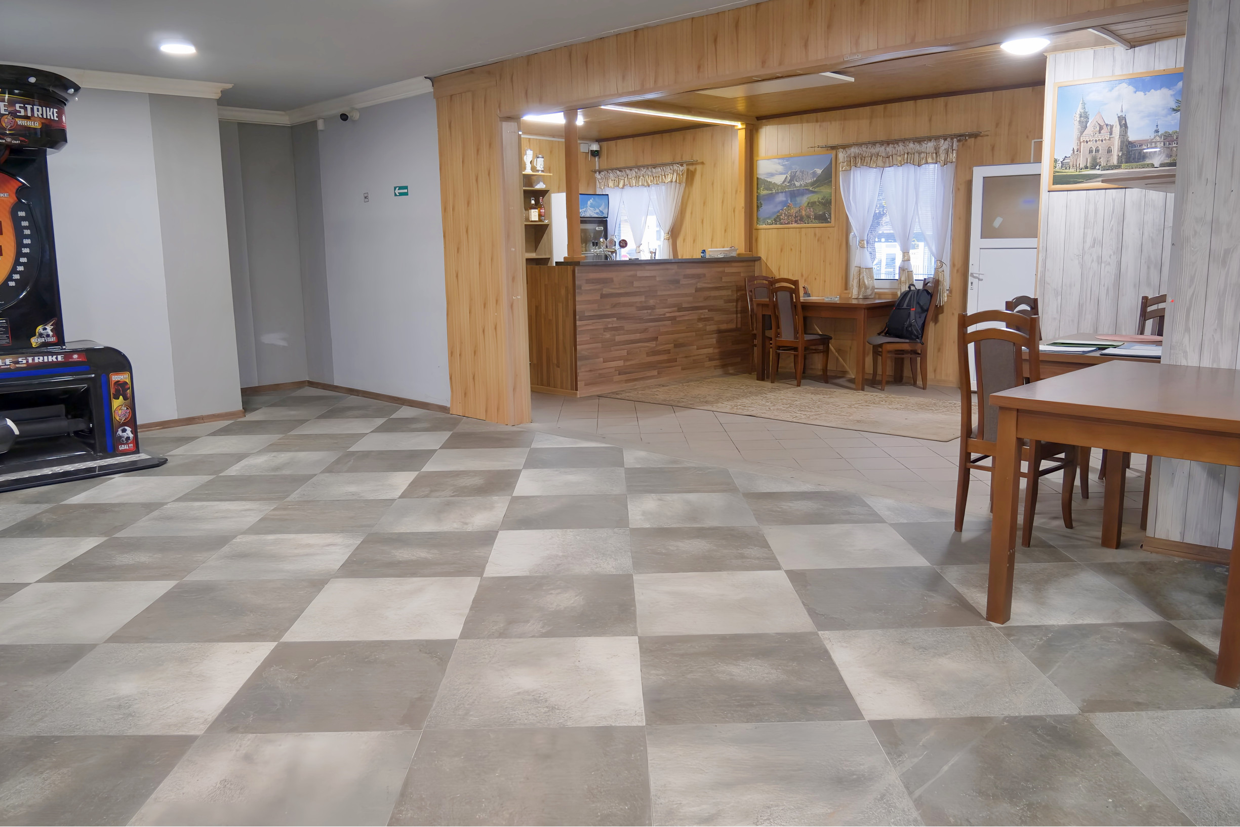 Budova gastro prevádzky pizzerie sídl. Západ Levoča