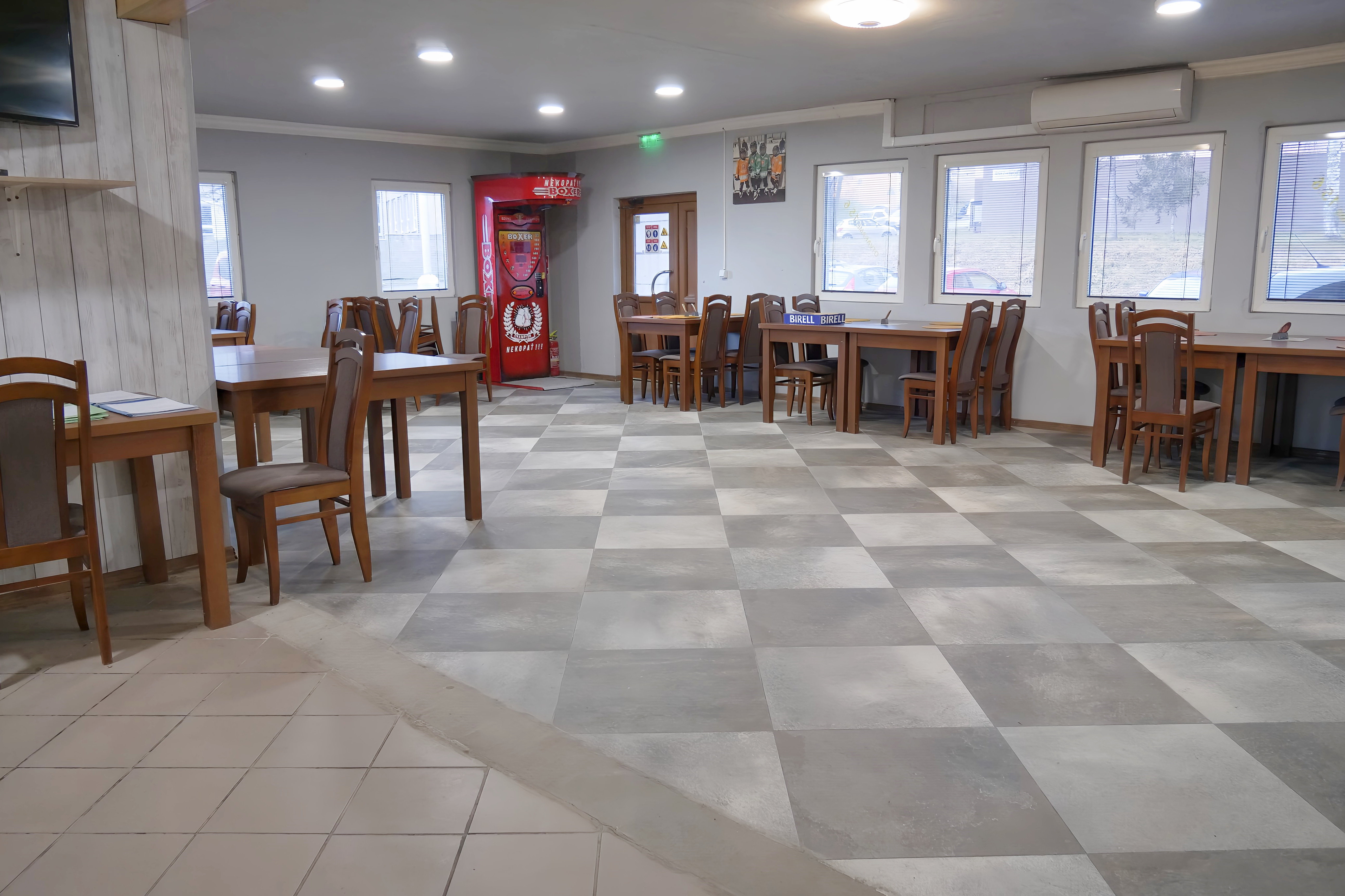 Budova gastro prevádzky pizzerie sídl. Západ Levoča