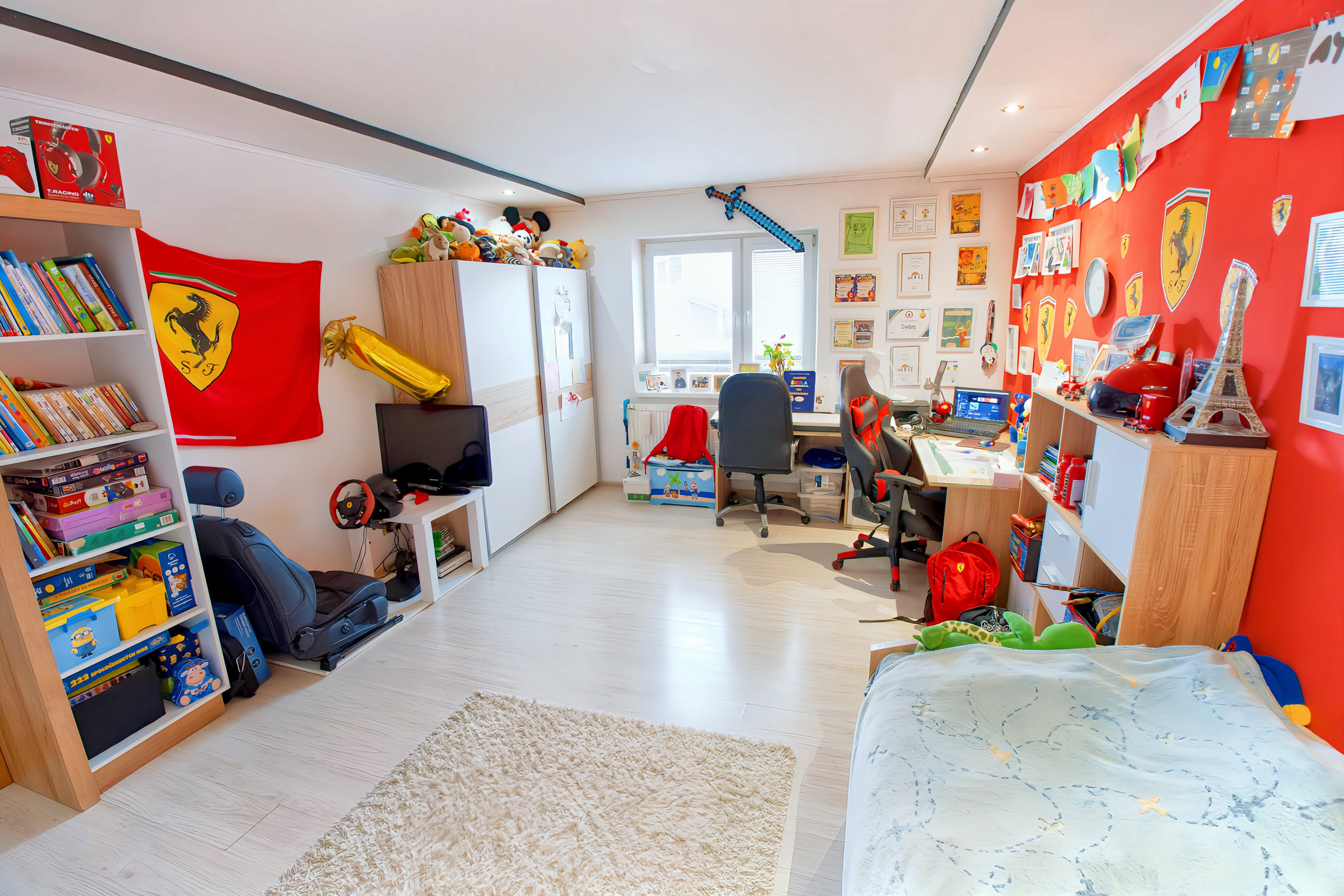 Rodinný dom (654 m2), garáž, altánok, záhrada Smižany