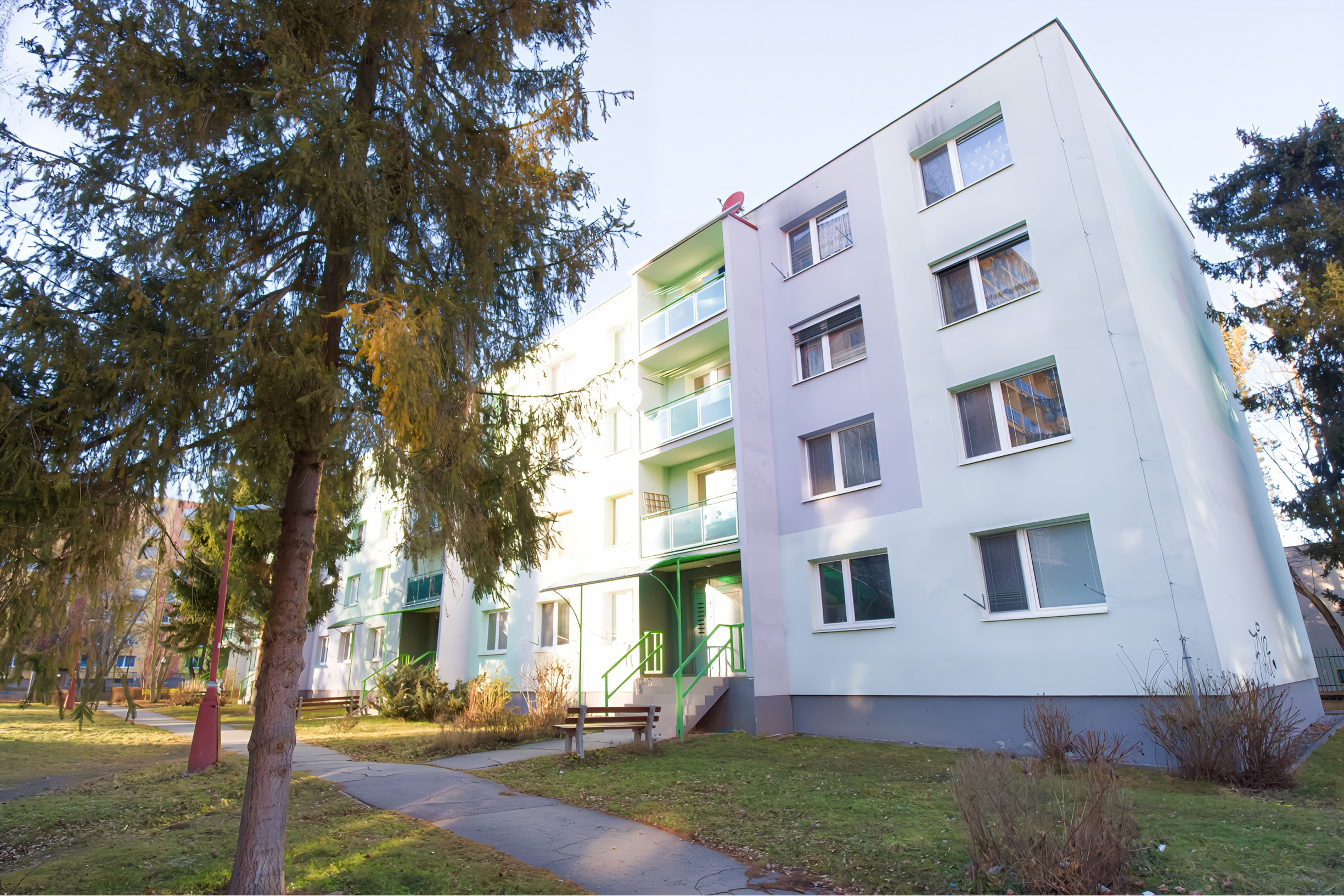 Byt 3+1 (71 m2) s loggiou, ul. Dubová Sp. Nová Ves