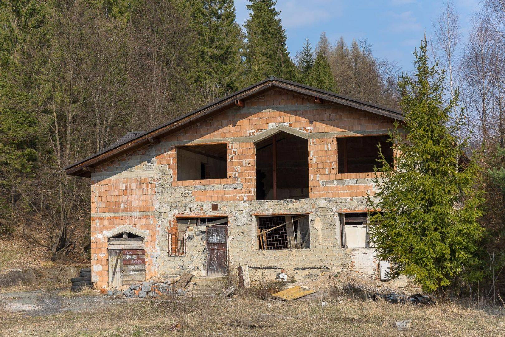 Polyfunkčný objekt, Novoveská Huta