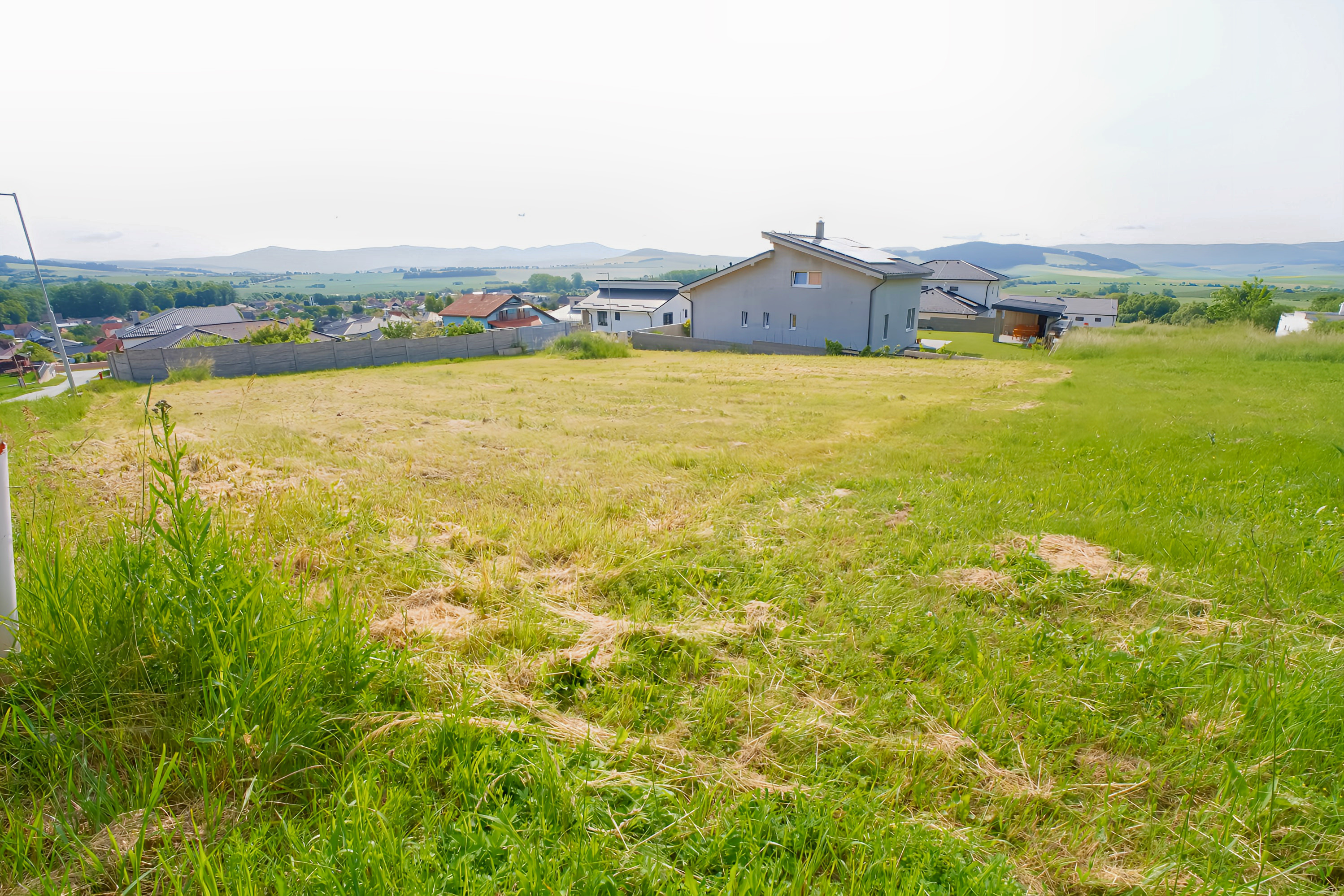 Stavebný pozemok 692 m2 s výhľadom na hrad Spišský Hrhov