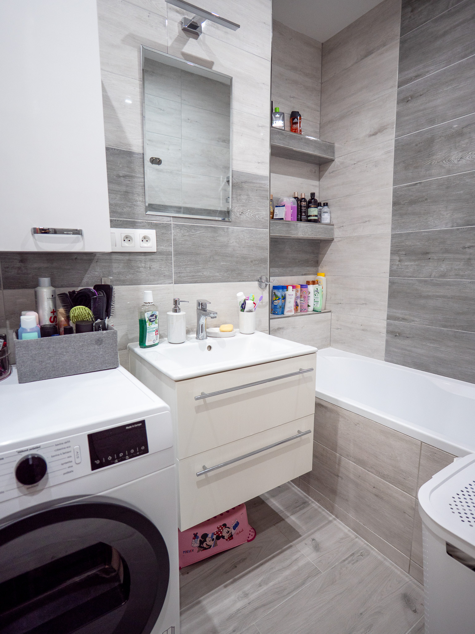 3-izbový, nadštandardne veľký byt s balkónom -  Krompachy