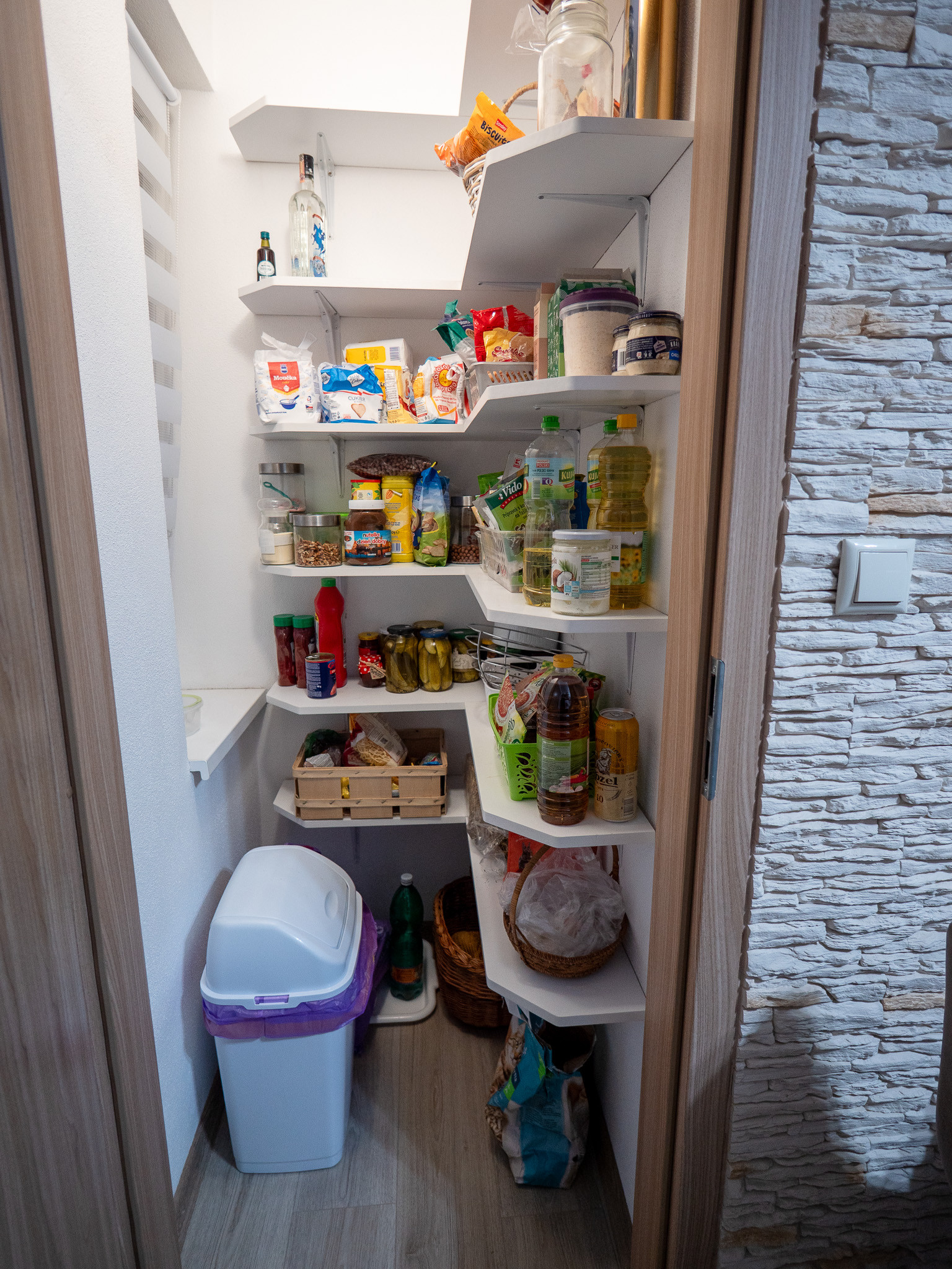 3-izbový, nadštandardne veľký byt s balkónom -  Krompachy