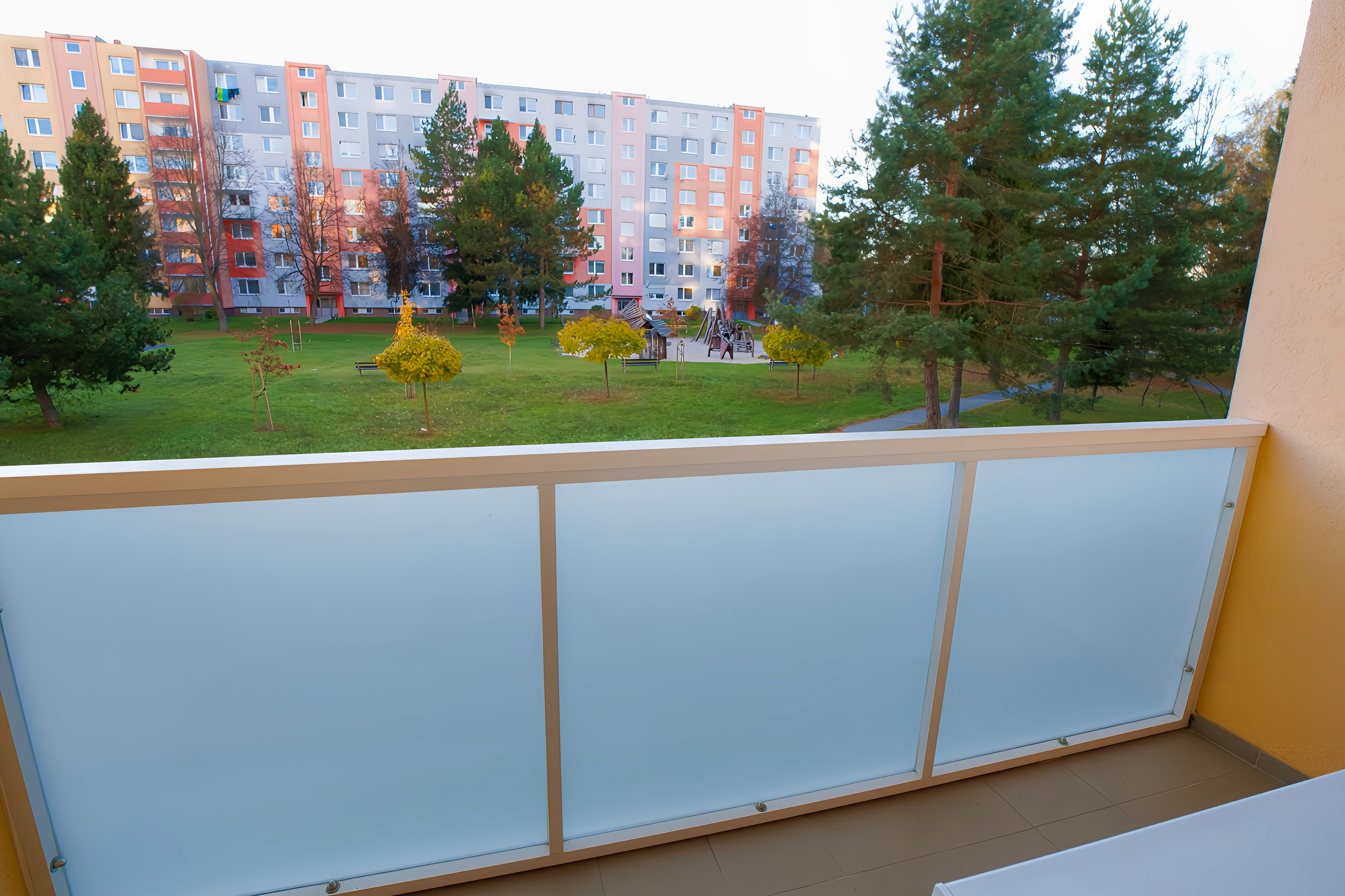 PRENÁJOM! Byt 1+1 (44 m2) s dvomi loggiami, sídl. Tarča v Sp. N. Vsi