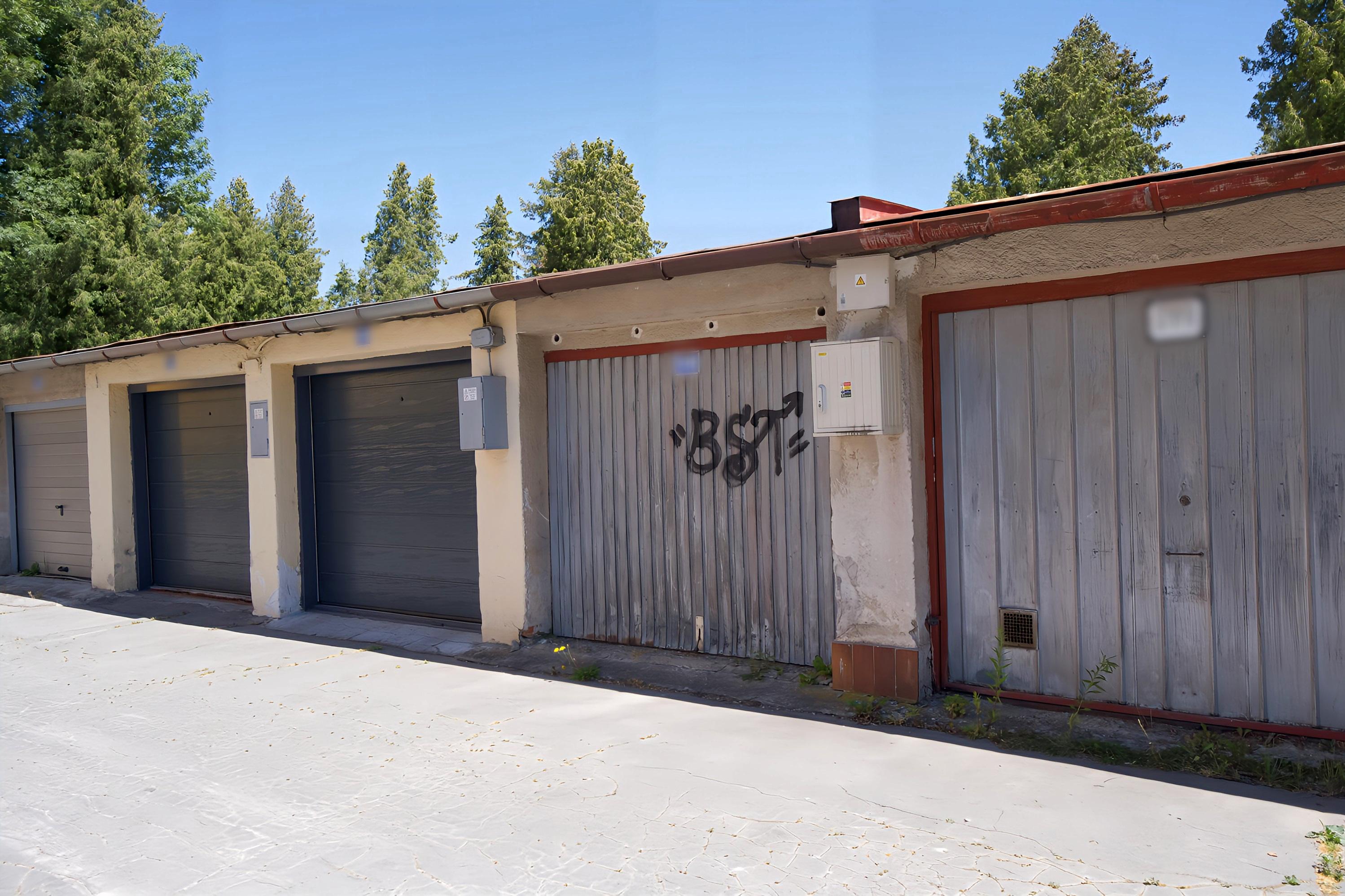 Garáž (17 m2) s pivnicou, ul. Levočská Spišská Nová Ves