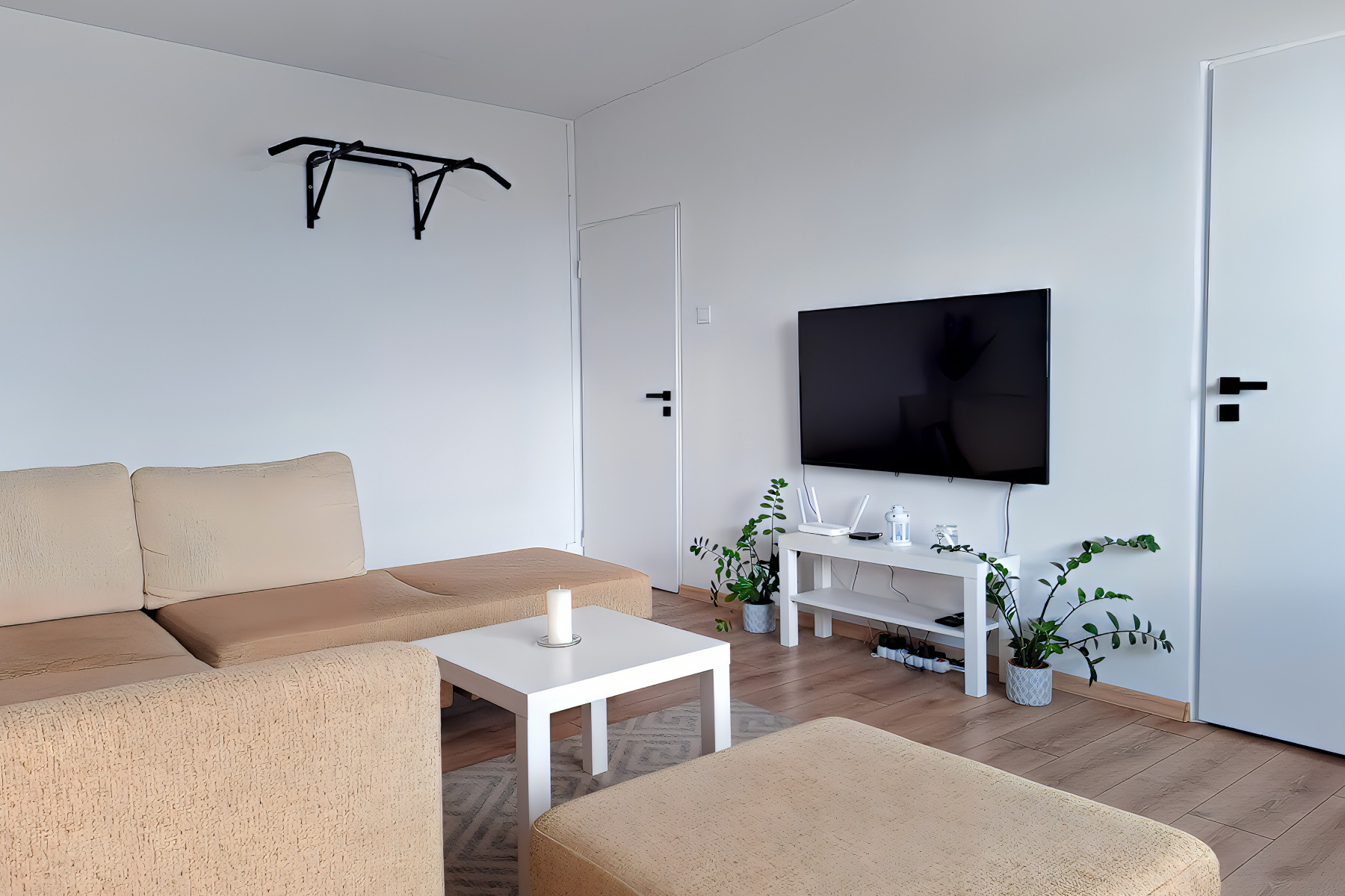 PRENÁJOM! Byt 3+1 (77 m2) 2 balkóny,  Levočská SNV