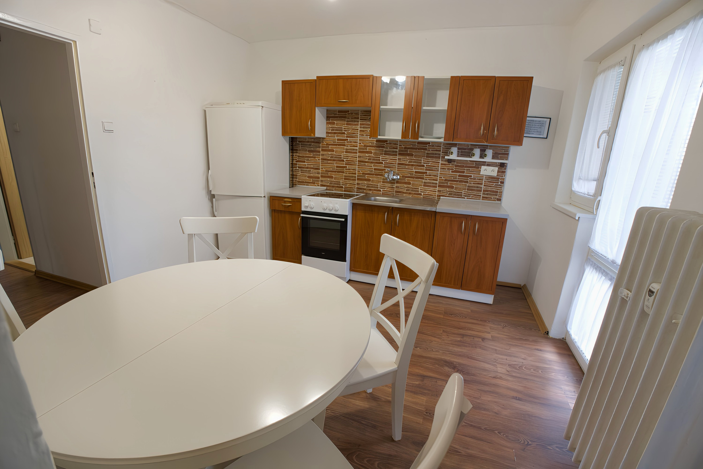 PRENÁJOM! Byt 3+1  (72 m2) s loggiou Hviezdoslavova ul. SNV