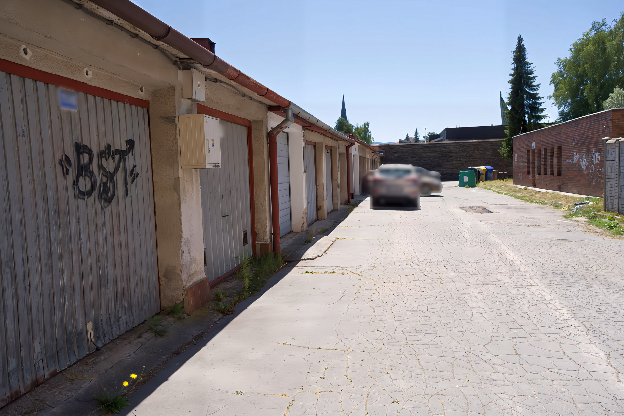 Garáž (17 m2) s pivnicou, ul. Levočská Spišská Nová Ves