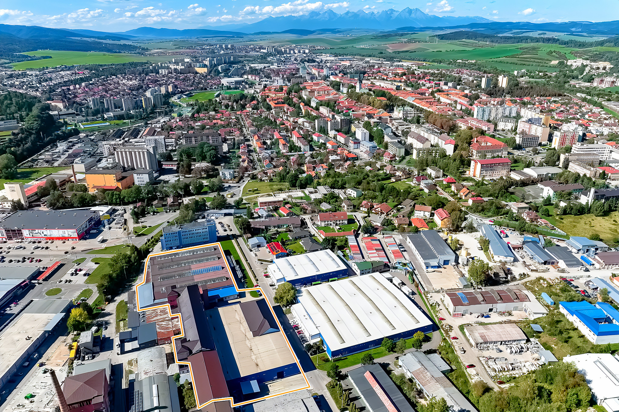 Výrobno-skladový areál (13 000 m2) Spišská Nová Ves