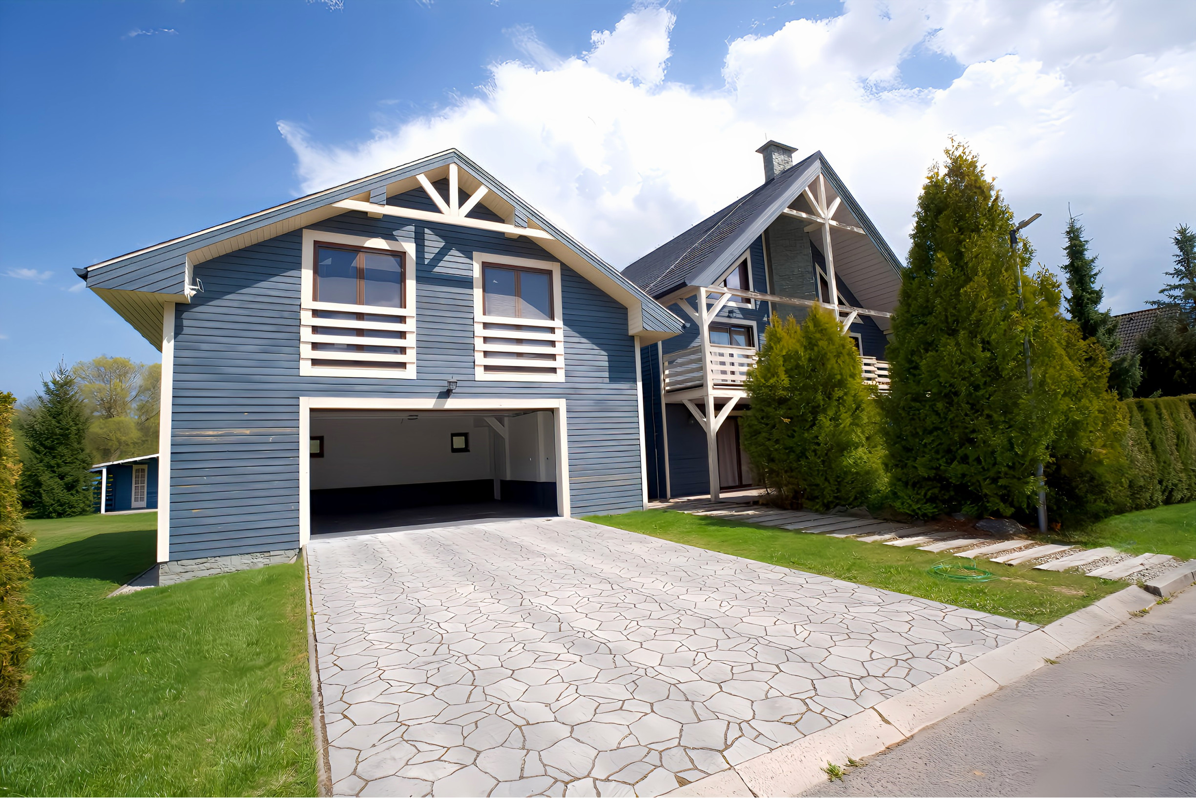 Multifunkčný dom s veľkým pozemkom (1656 m2) Veľká Lomnica