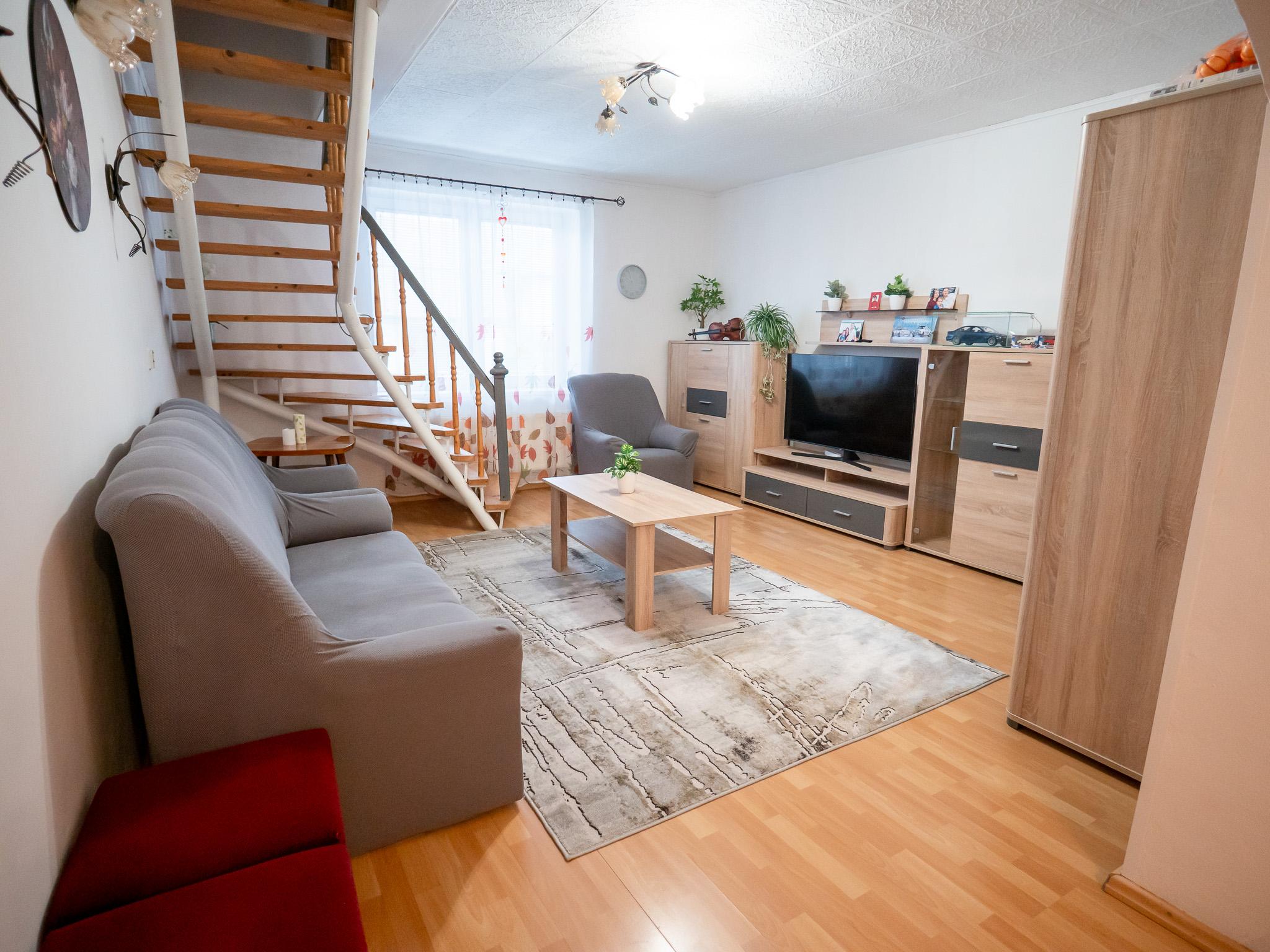 Rodinný dom s dvomi garážami - Beharovce