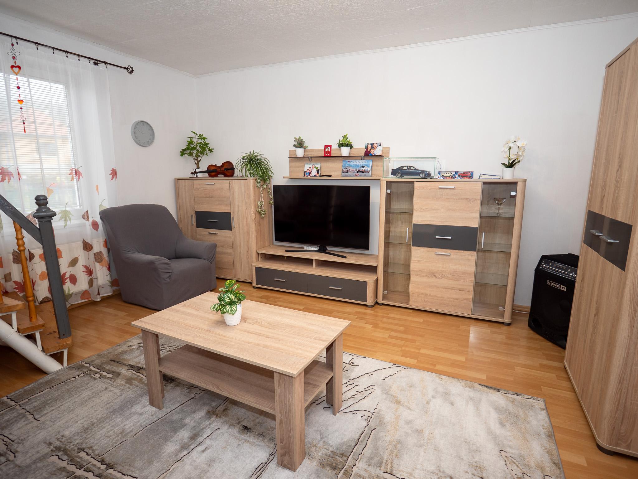 Rodinný dom s dvomi garážami - Beharovce