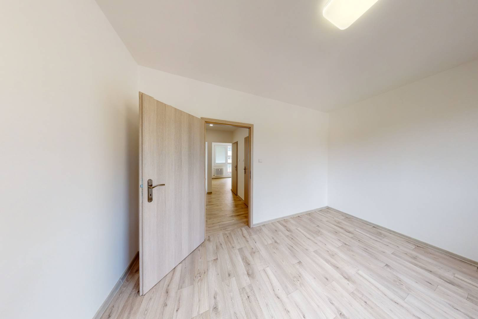 PRENÁJOM! Byt 2+1 (56 m2) loggia, sídl Západ