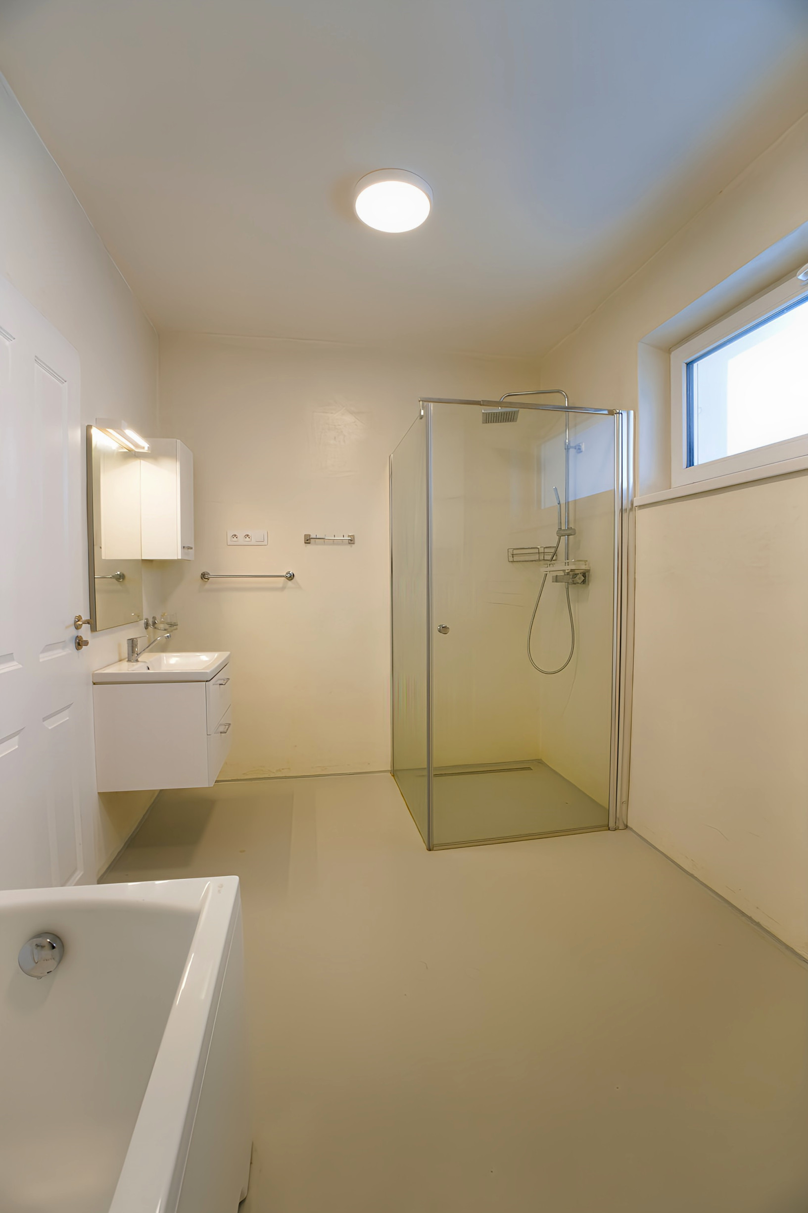 Vidiecky moderný bungalov novostavba (790 m2) Jánovce, časť Čenčice