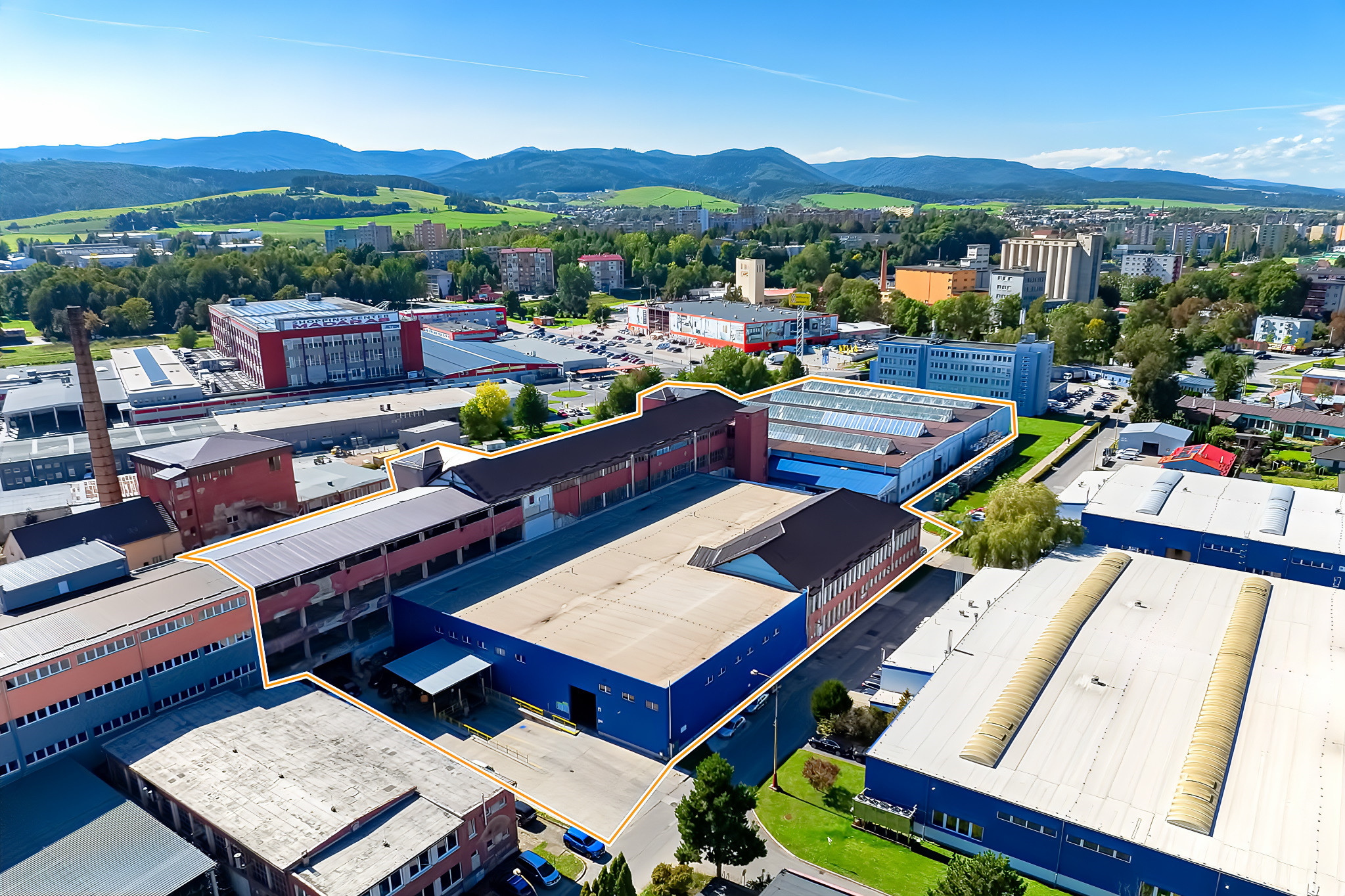 Výrobno-skladový areál (13 000 m2) Spišská Nová Ves