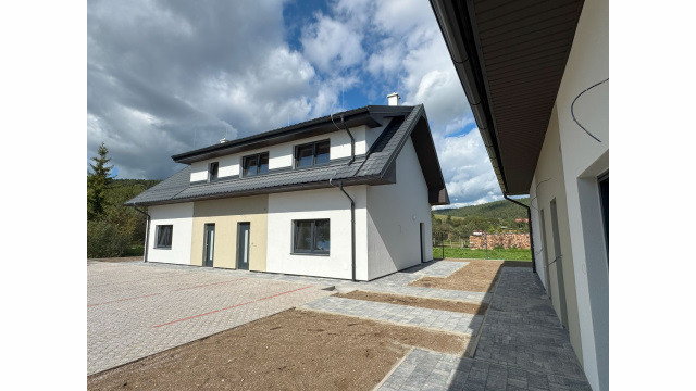 Máme dokončené ! Na predaj 3 a 4 -izbové byty v Danišovciach