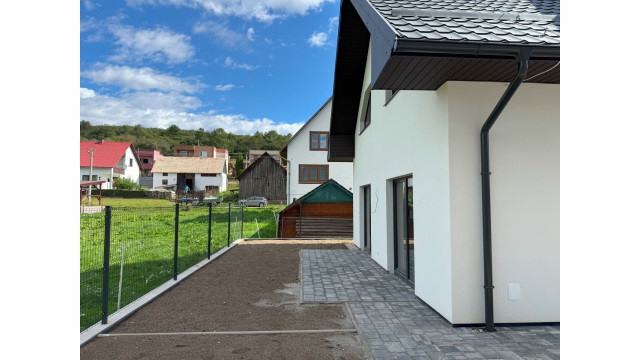 Máme dokončené ! Na predaj 3 a 4 -izbové byty v Danišovciach