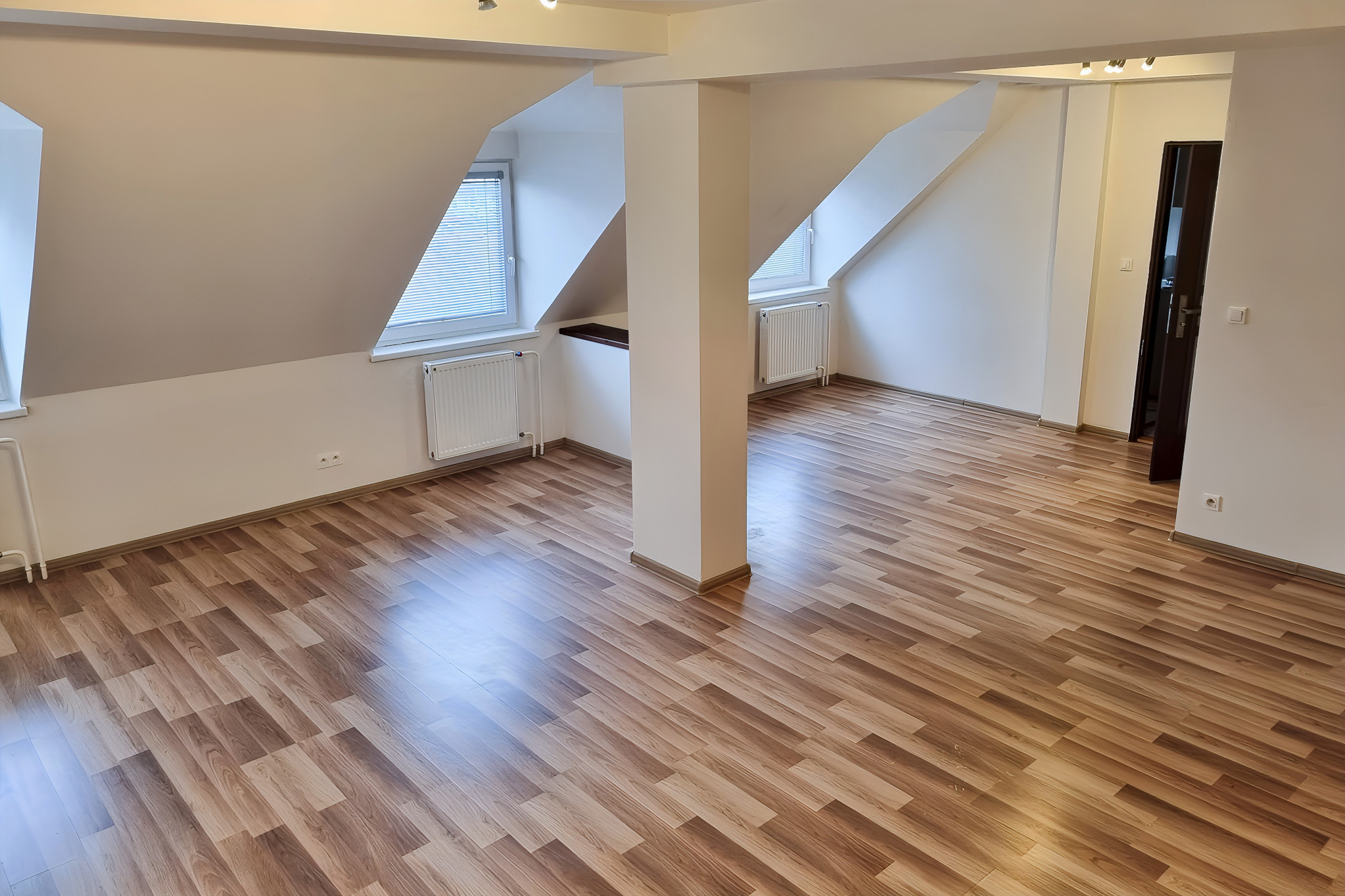 PRENÁJOM! Byt VEĽKÝ MEZONET (86 m2) Fabiniho ulica SNV