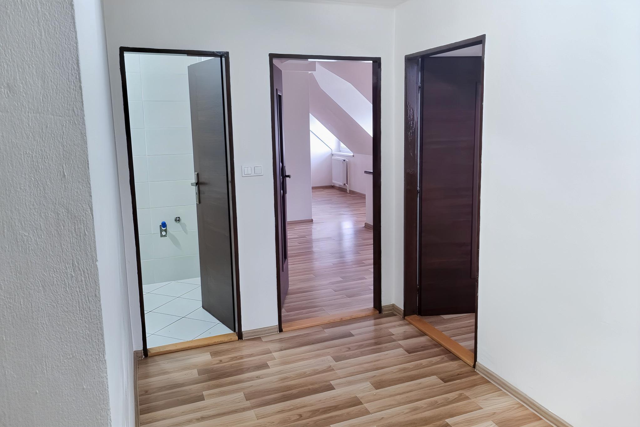 PRENÁJOM! Byt VEĽKÝ MEZONET (86 m2) Fabiniho ulica SNV