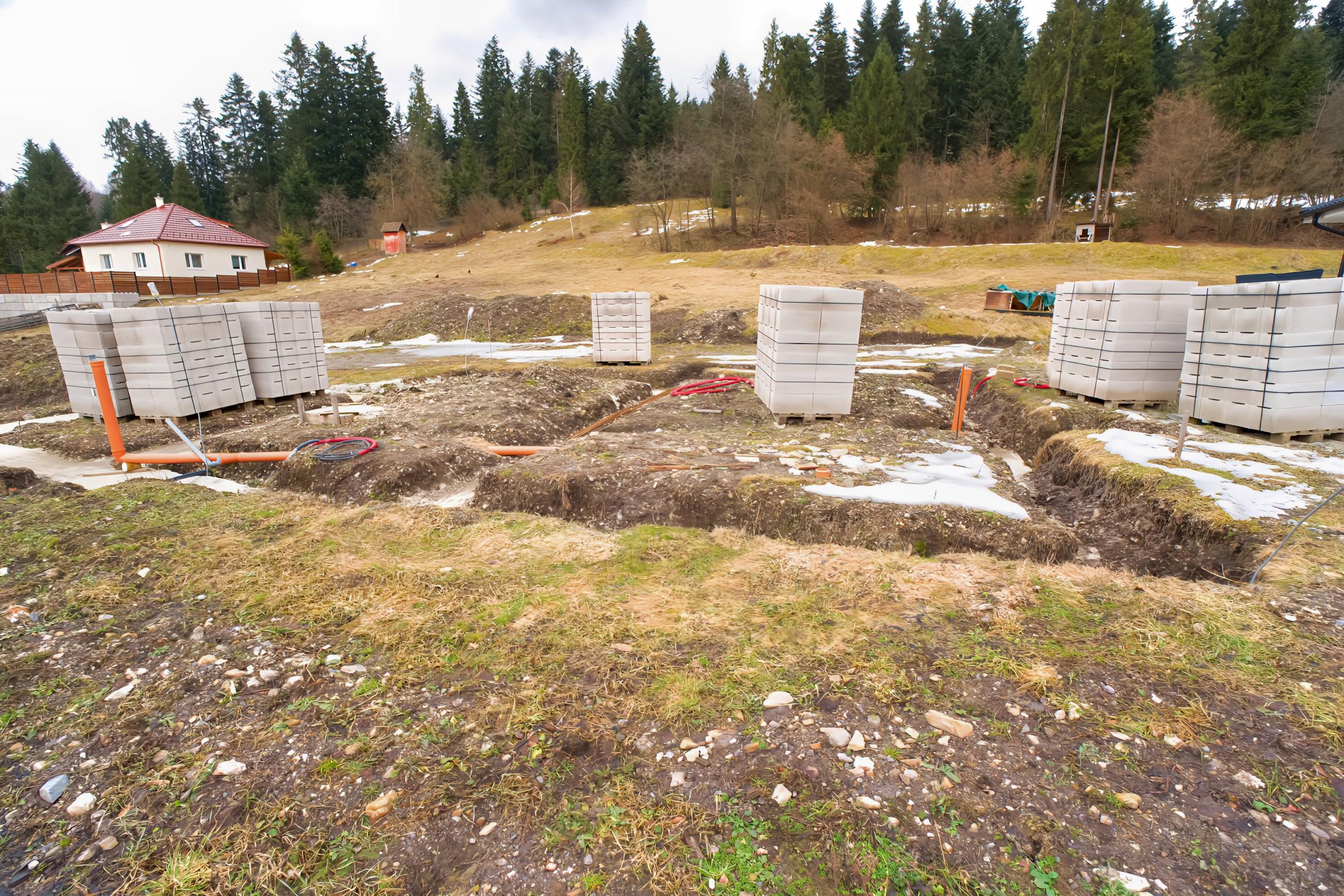 Pozemok pre praktický bungalov pod lesom Sp. Nová Ves