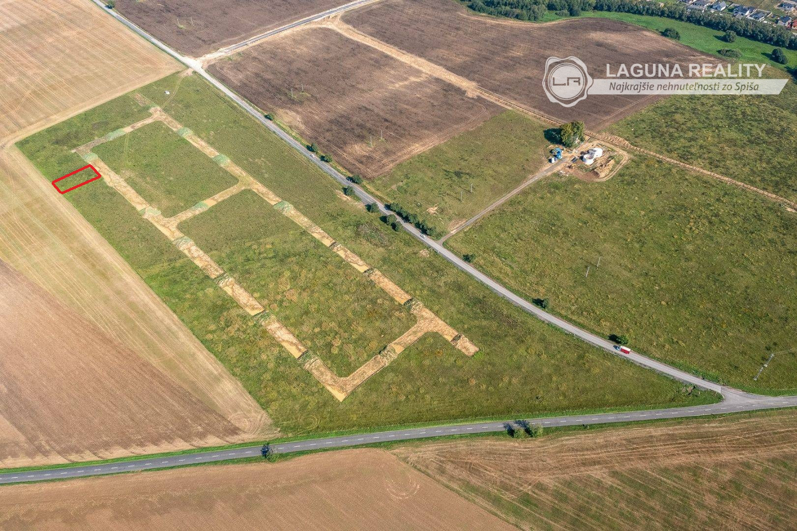 Na predaj ponúkame stavebný pozemok za ZVÝHODNENÚ CENU !