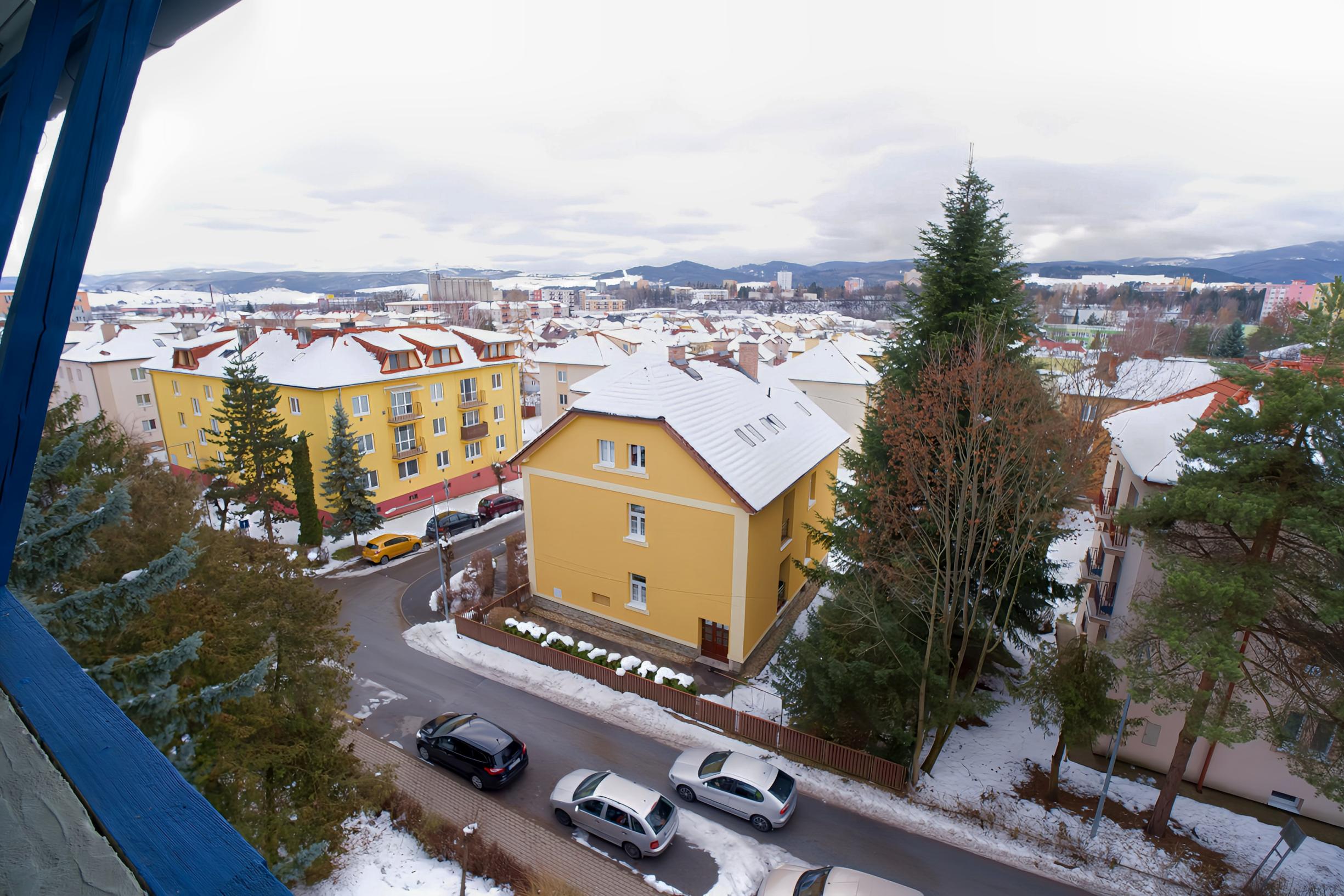 PREDANÉ Slnečný byt 2+1 s loggiou v centre, Banícka ul., Sp. N. Ves