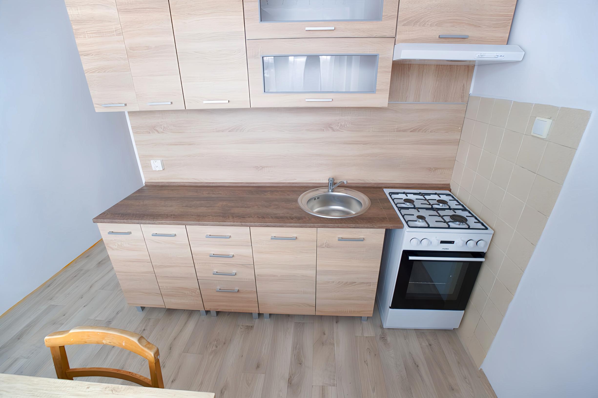 PREDANÉ Slnečný byt 2+1 s loggiou v centre, Banícka ul., Sp. N. Ves