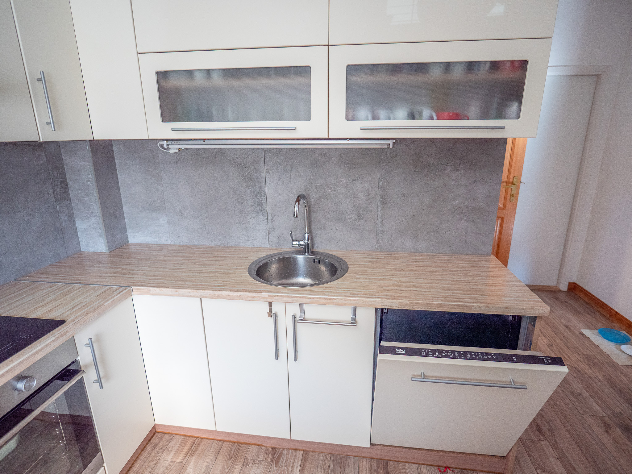 Rodinny dom - 5 izieb - 3 garáže v tichej lokalite Krompachy