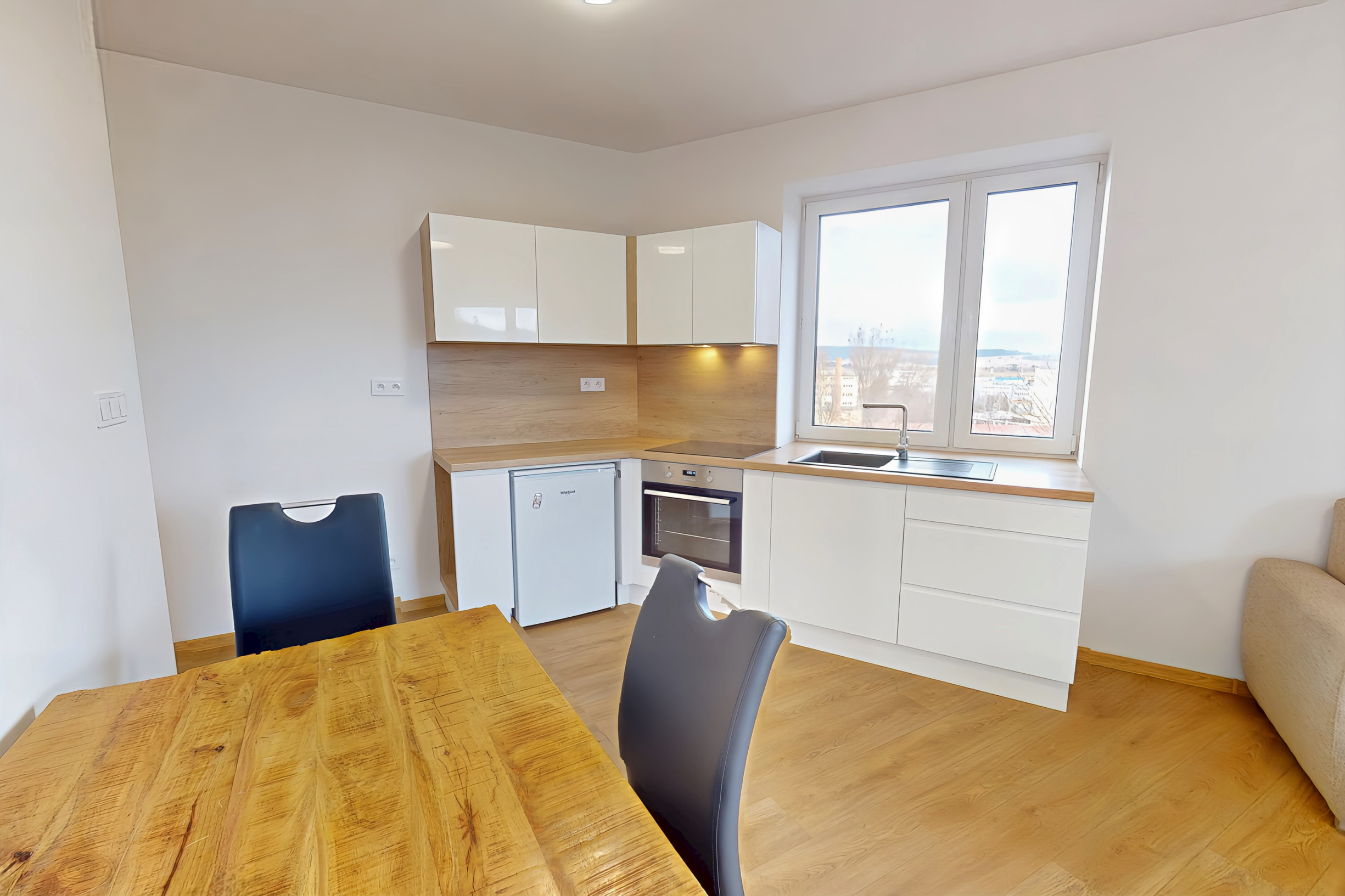 NOVOSTAVBA! Atypický 3-izbový byt (75 m2) s loggiou sídl. Tarča