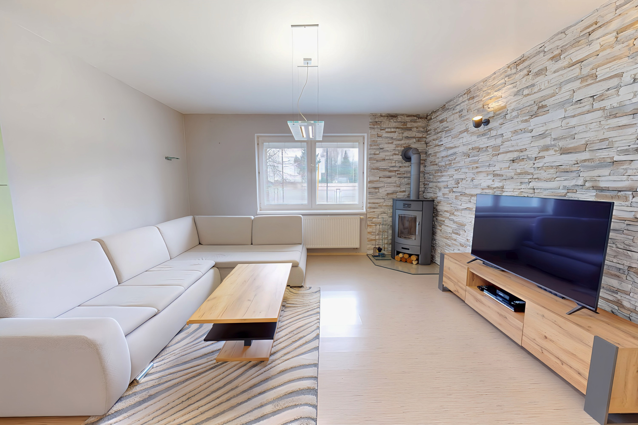 ALTERNATÍVA RD! VEĽKÝ 4-izbový (148 m2) byt s terasou, Ferčekovce SNV