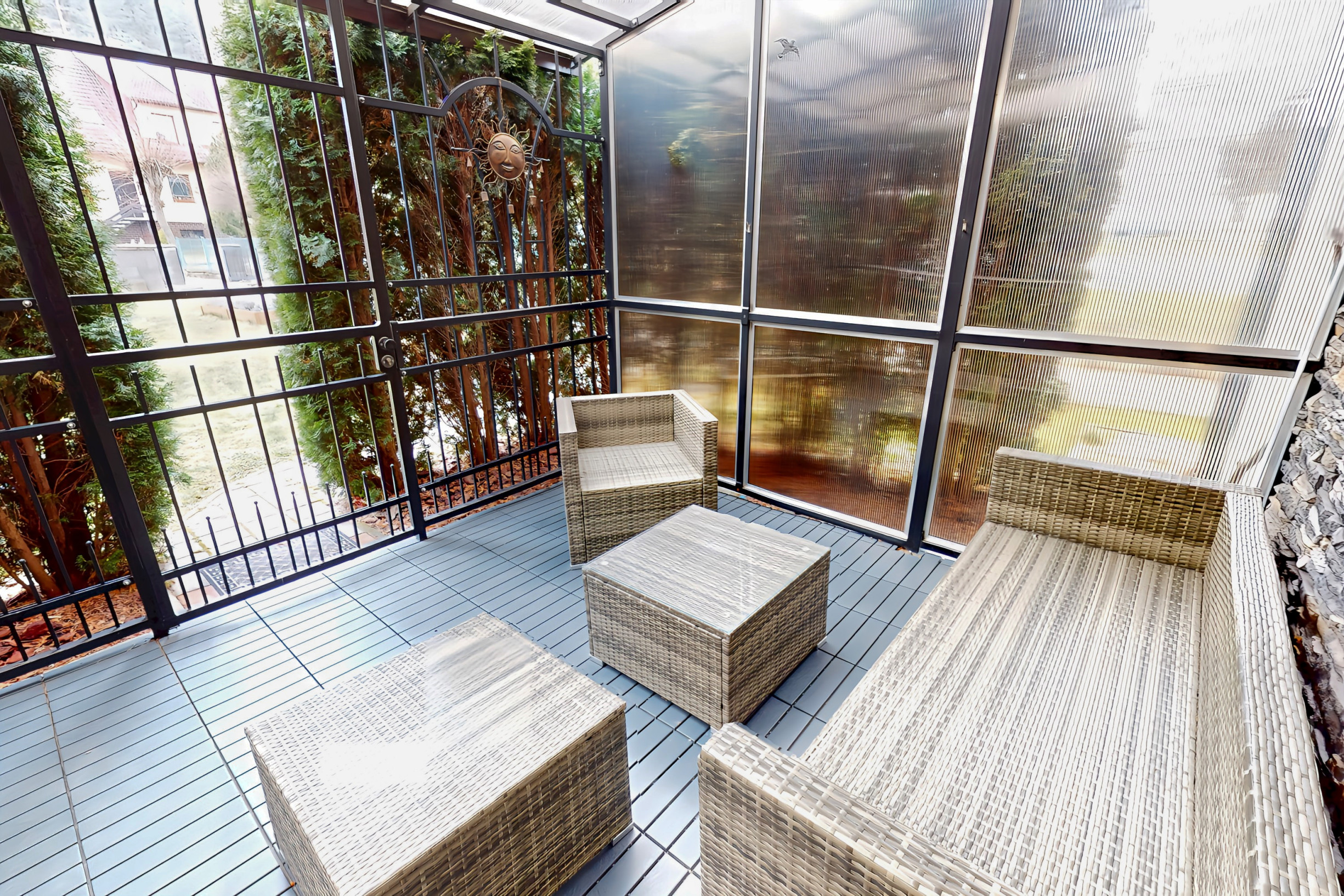 ALTERNATÍVA RD! VEĽKÝ 4-izbový (148 m2) byt s terasou, Ferčekovce SNV