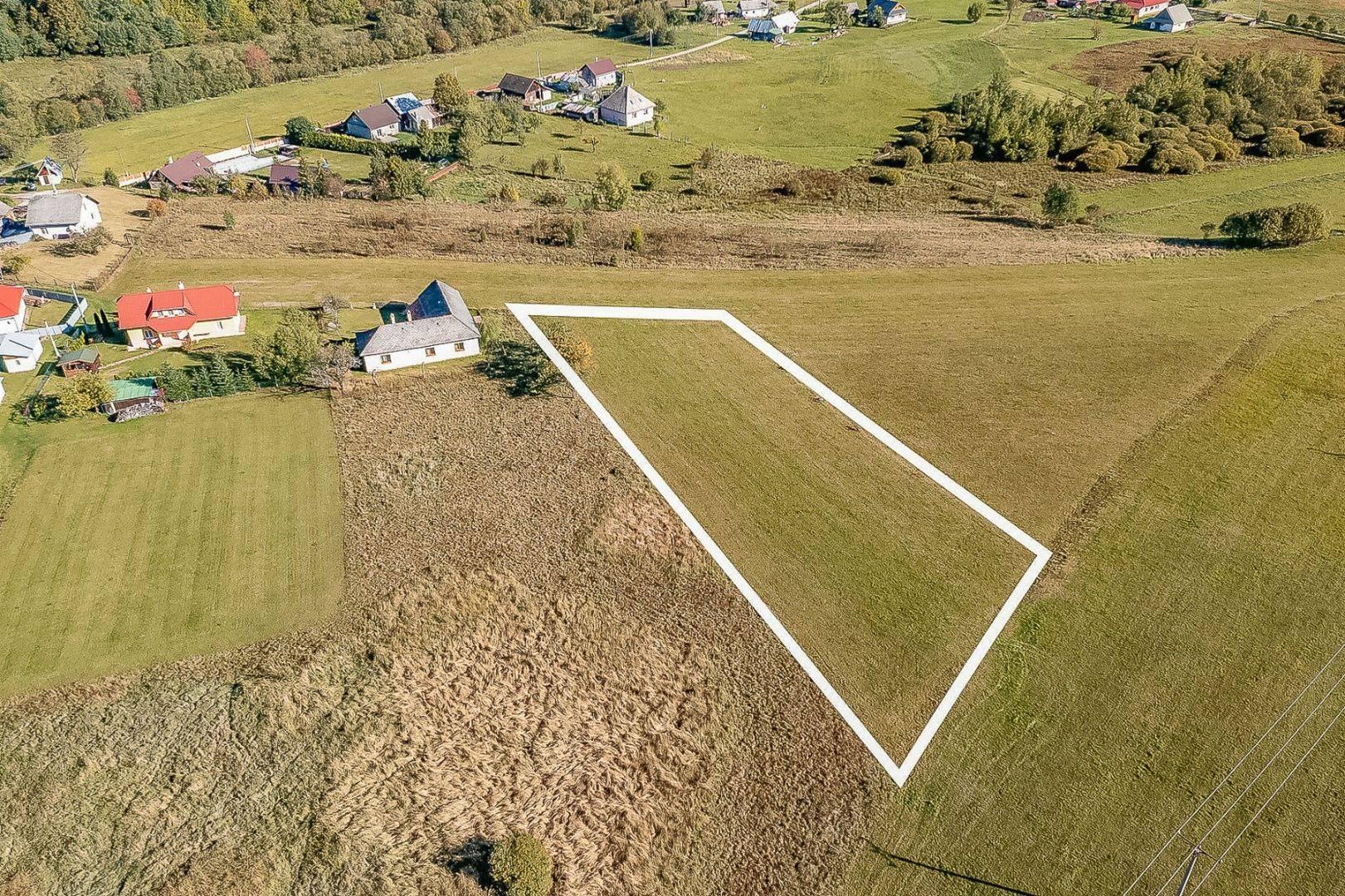 Atraktívny rekreačný pozemok (2221 m2) Tretí Hámor