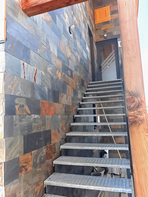 Apartmán (59 m2) s loggiou a parkovacím státím Slovenský Raj