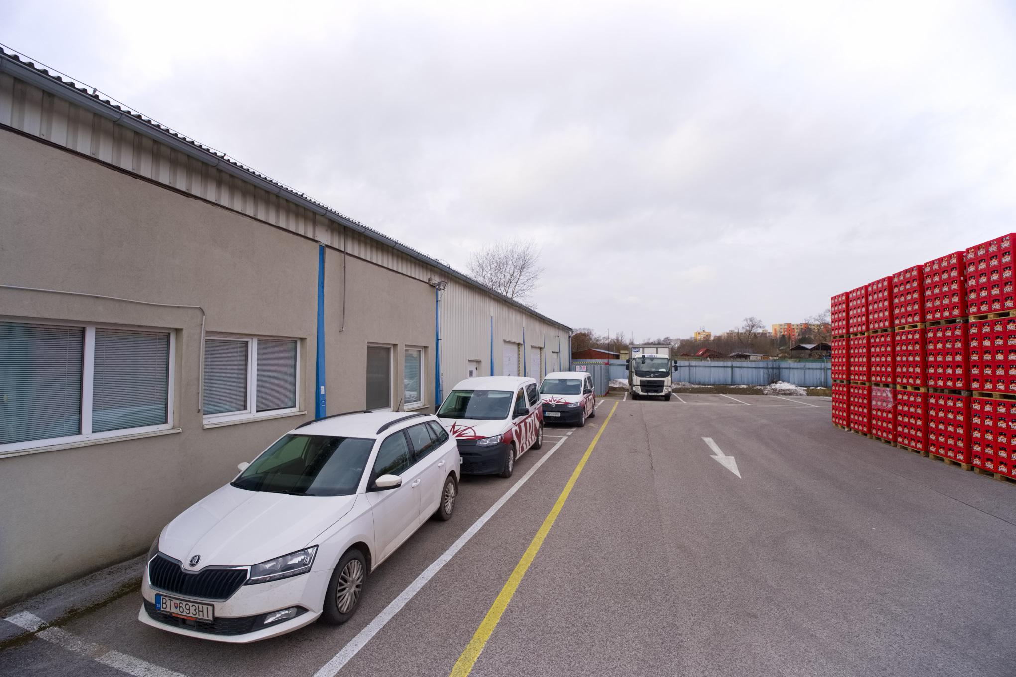 PRENÁJOM! Skladová hala (705 m2) s admin. časťou a asfaltovou plochou