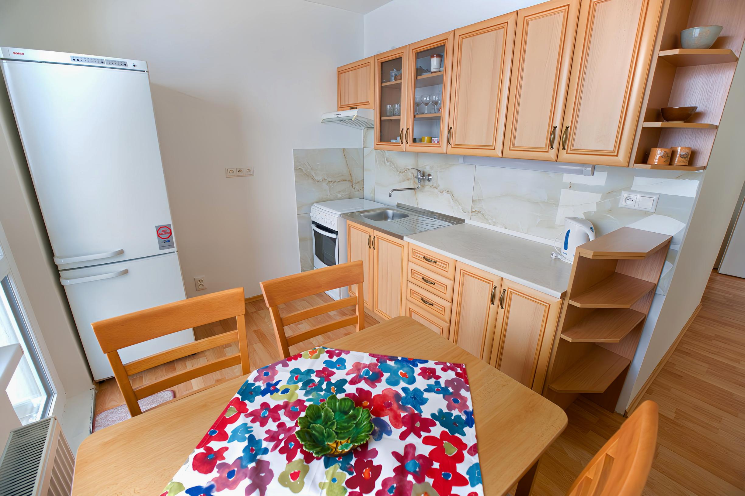 PRENÁJOM! Byt 2+1 (62 m2) s balkónom v centre, Levočská ul., Sp. N. Ves