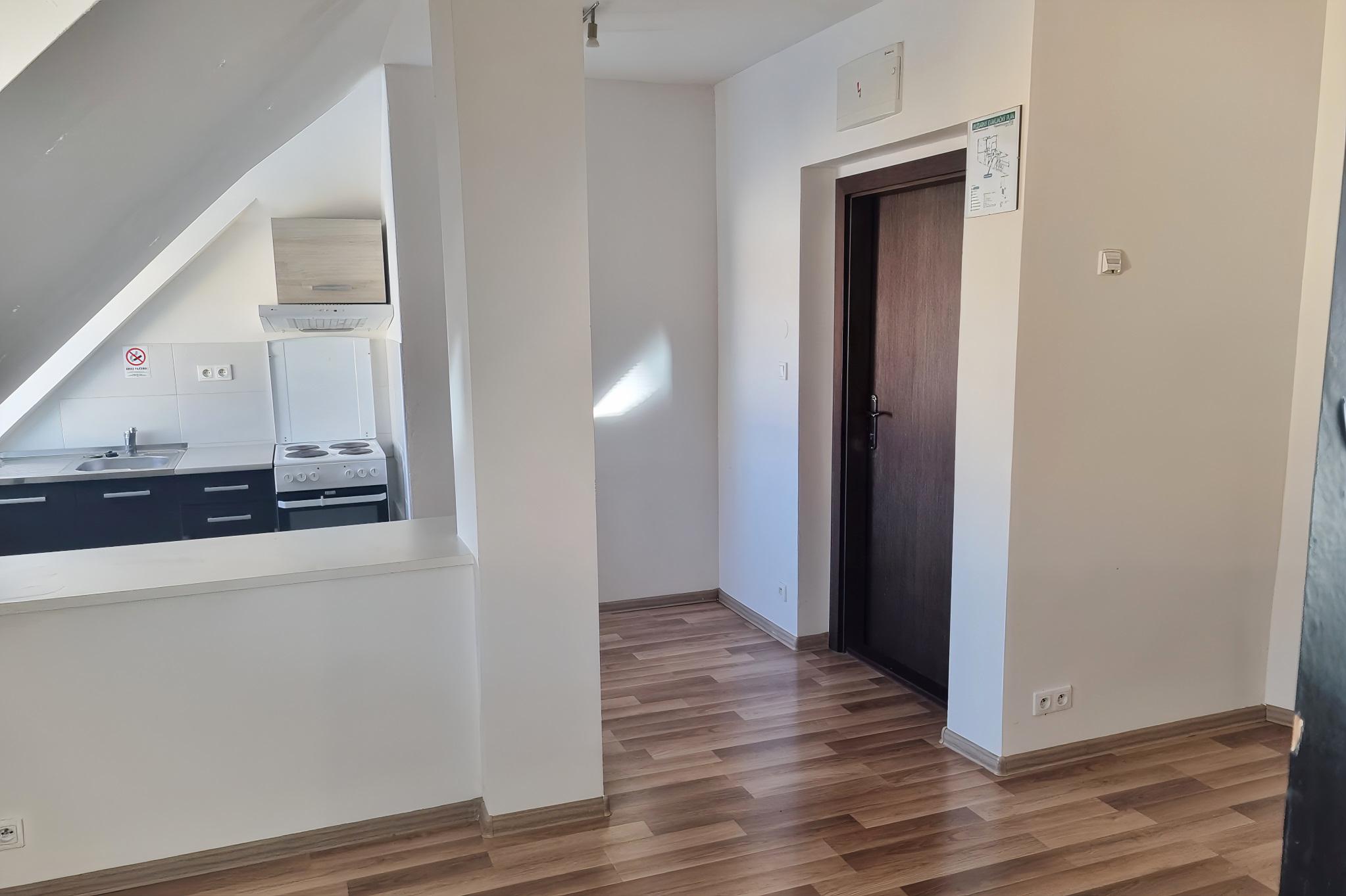 PRENÁJOM Garsónka ( 29m2) v blízkosti mesta na Fabiniho ulici v Sp. N. Vsi