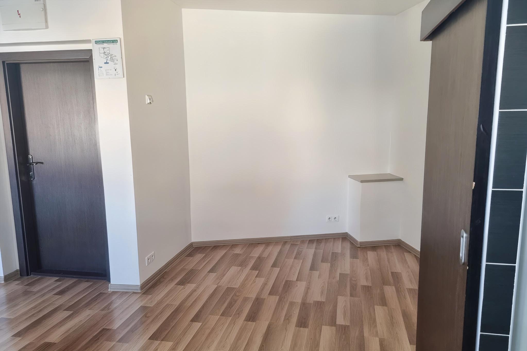 PRENÁJOM Garsónka ( 29m2) v blízkosti mesta na Fabiniho ulici v Sp. N. Vsi