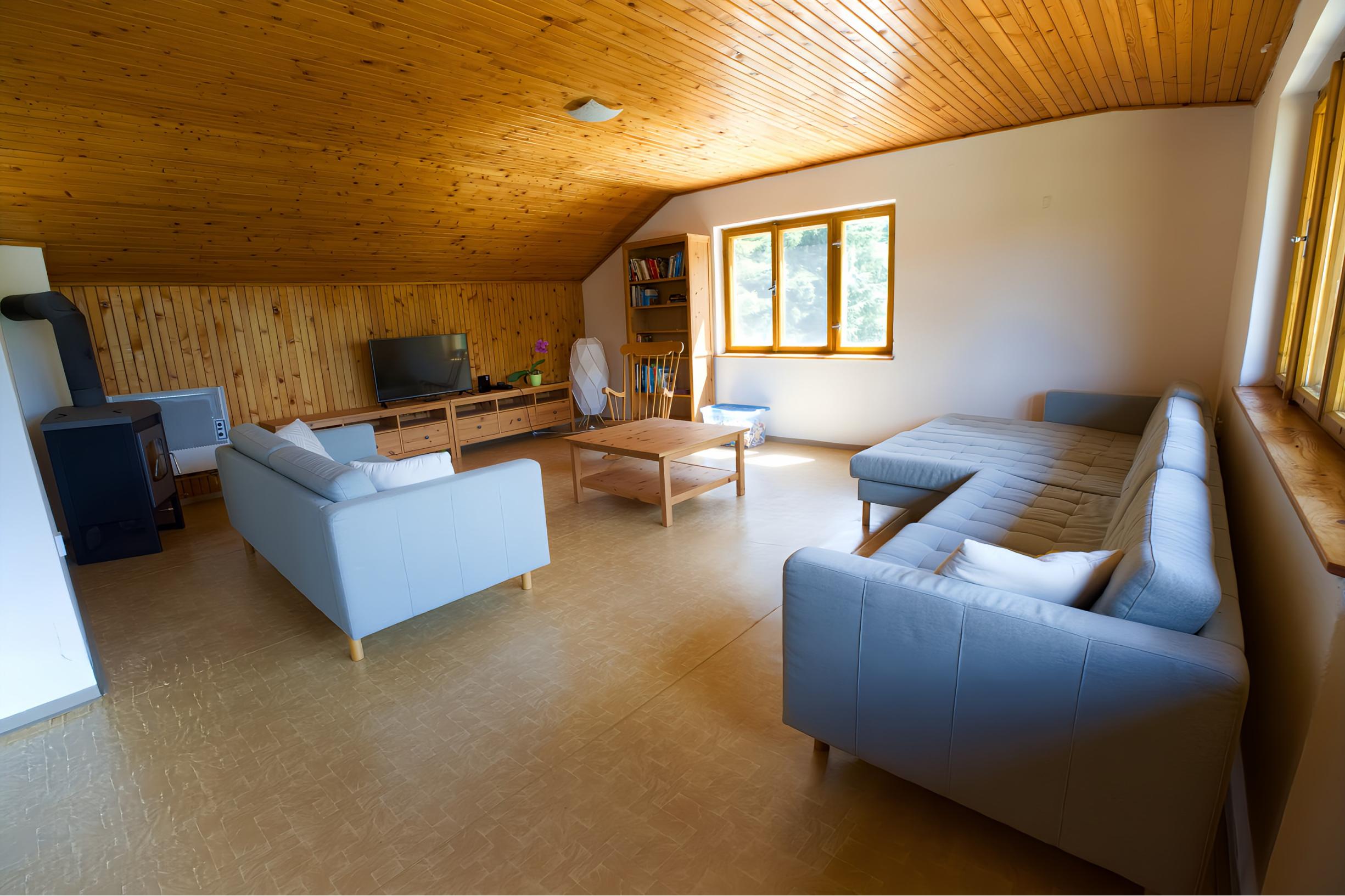 Rodinný dom - chalupa pod Bukovcom (2 869 m2), Švedlár